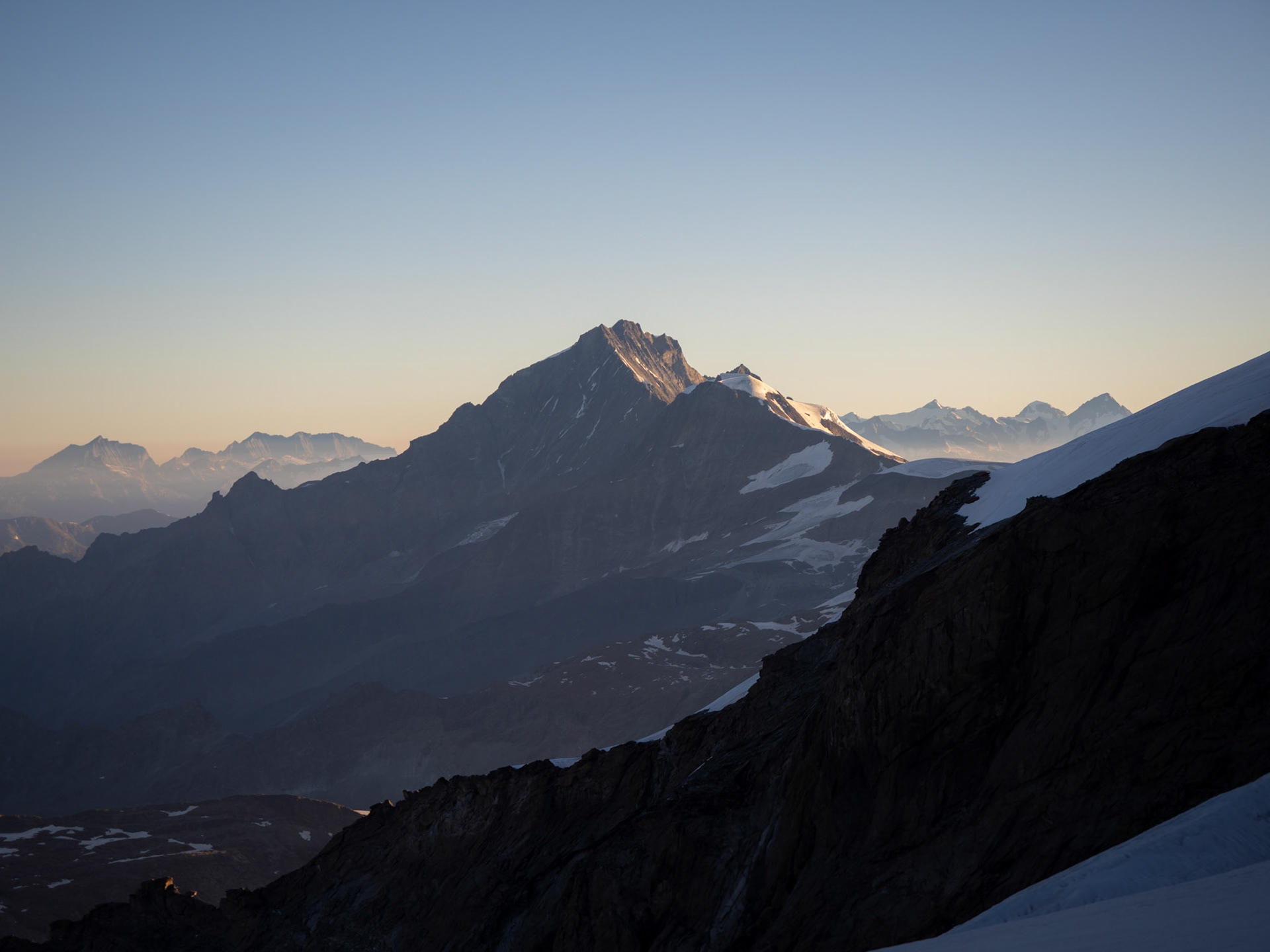 Mischabelgruppe zum Sonnenaufgang