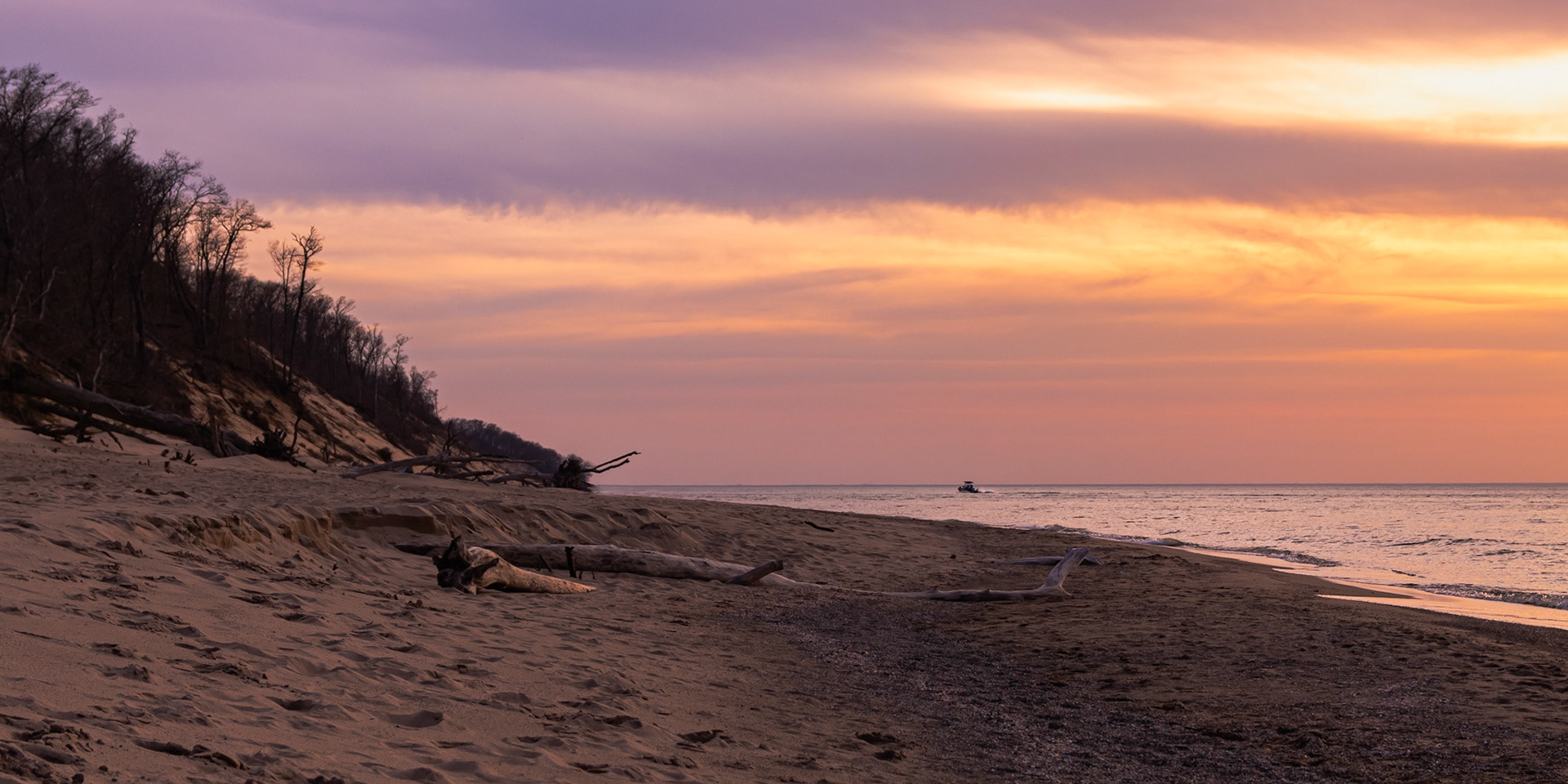 Landscape at Mount Baldy in Dunes National Park.