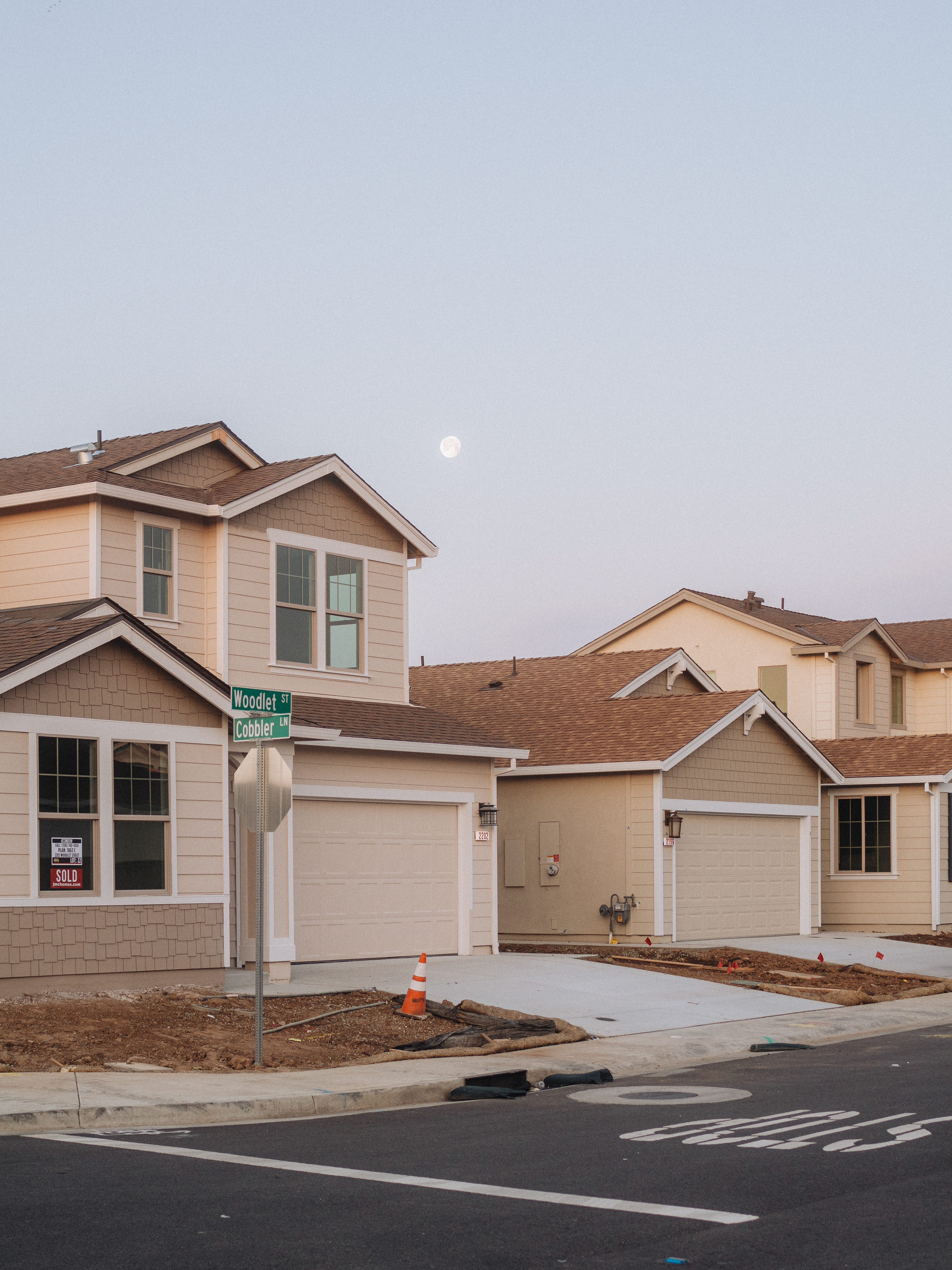 Cobbler Lane. Linda, California, April 2022.