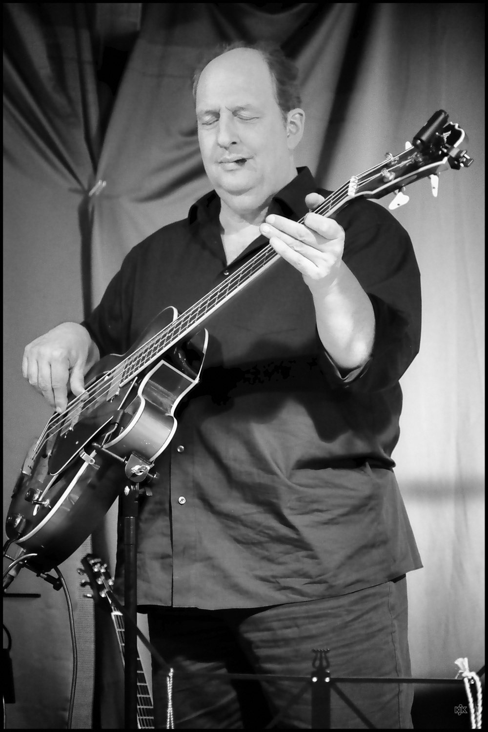 Frank am Bass