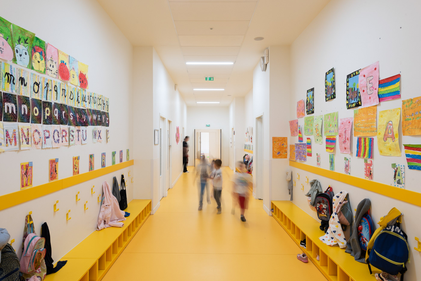 Groupe scolaire. Architecte : Hessamfar et Verons