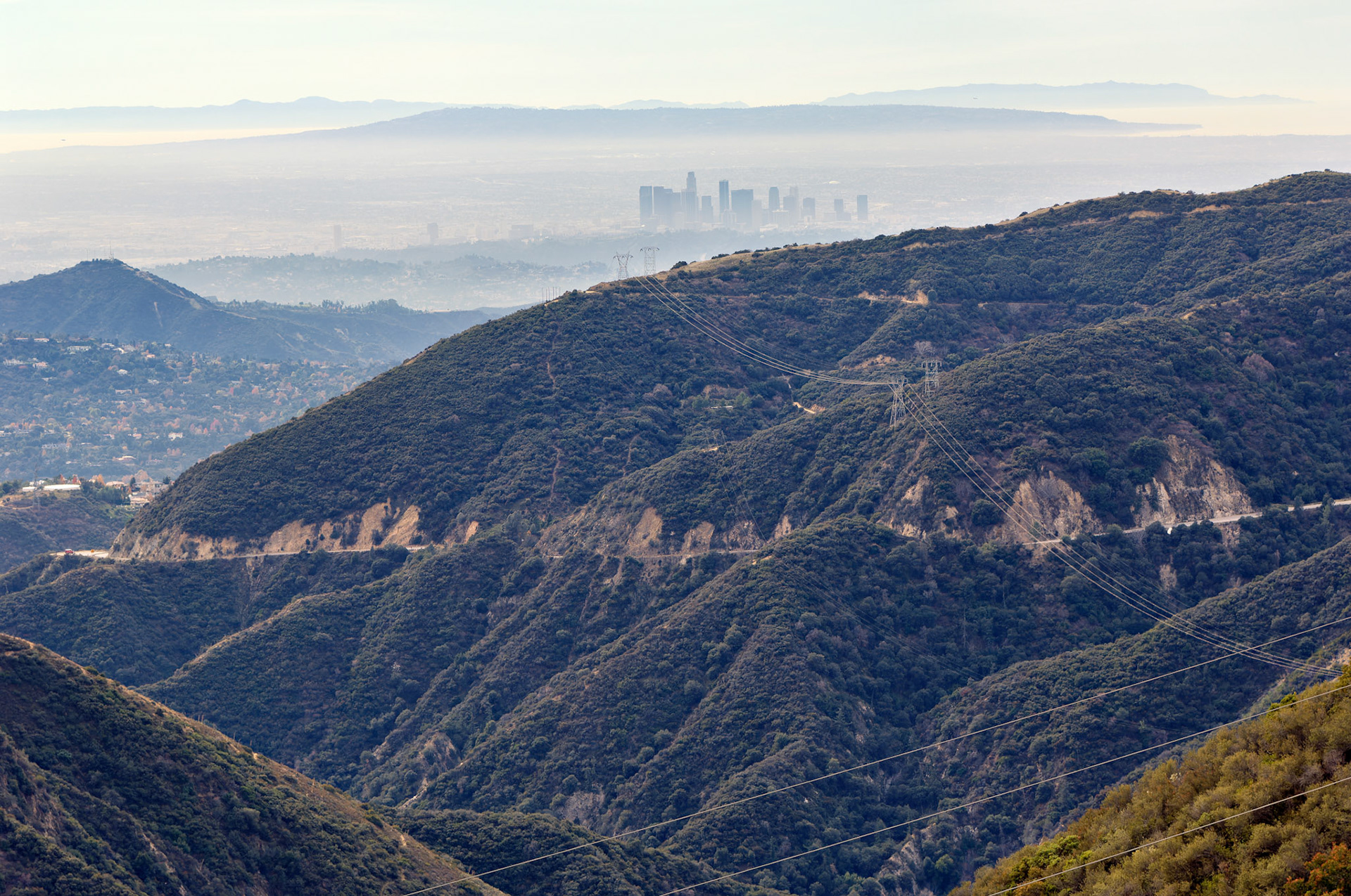 CA_LA_20051220_0247_PS