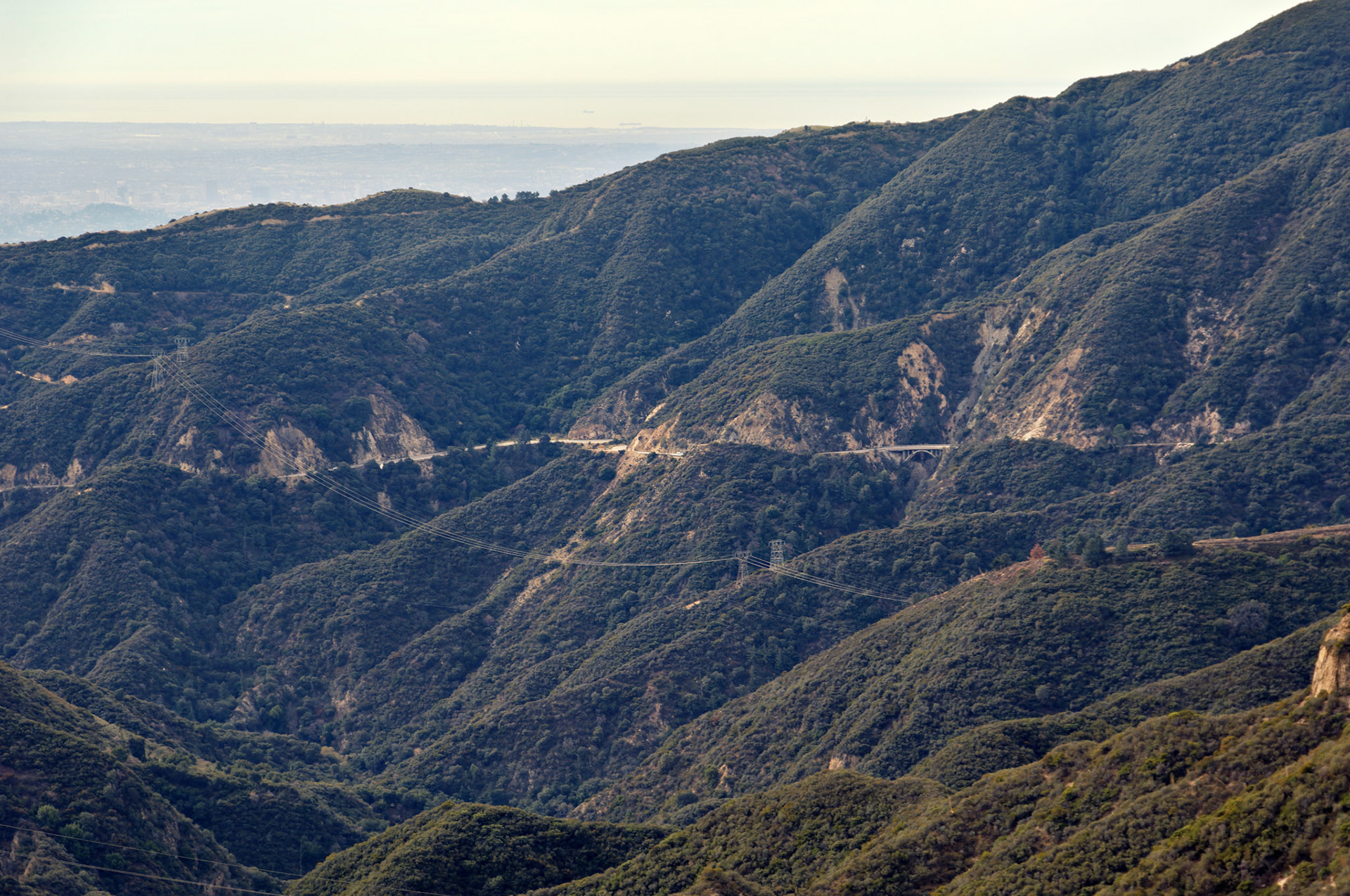CA_LA_20051220_0252_PS