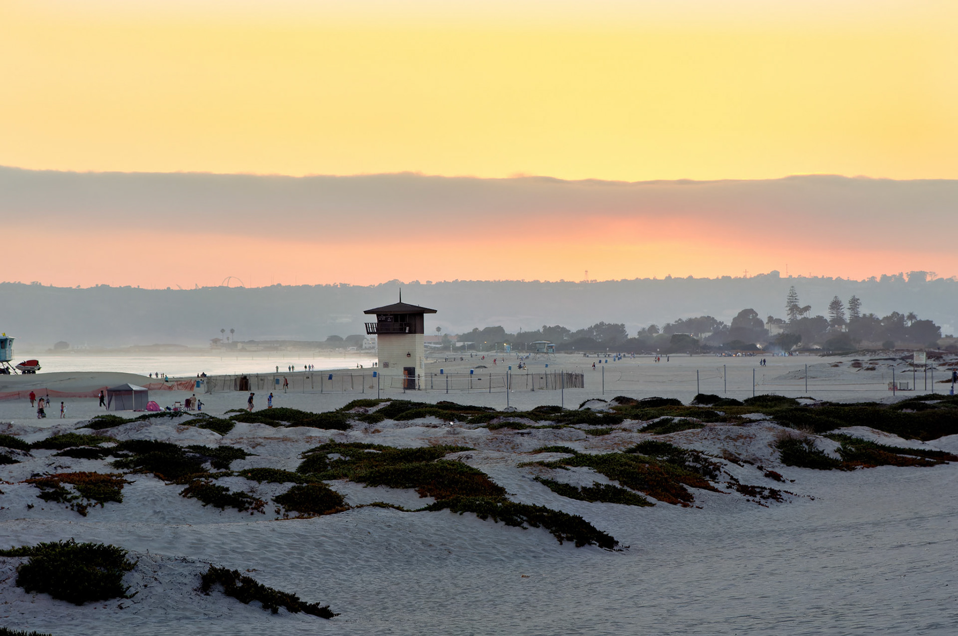 CA_SanDiego_20050729_0117_PS.dng