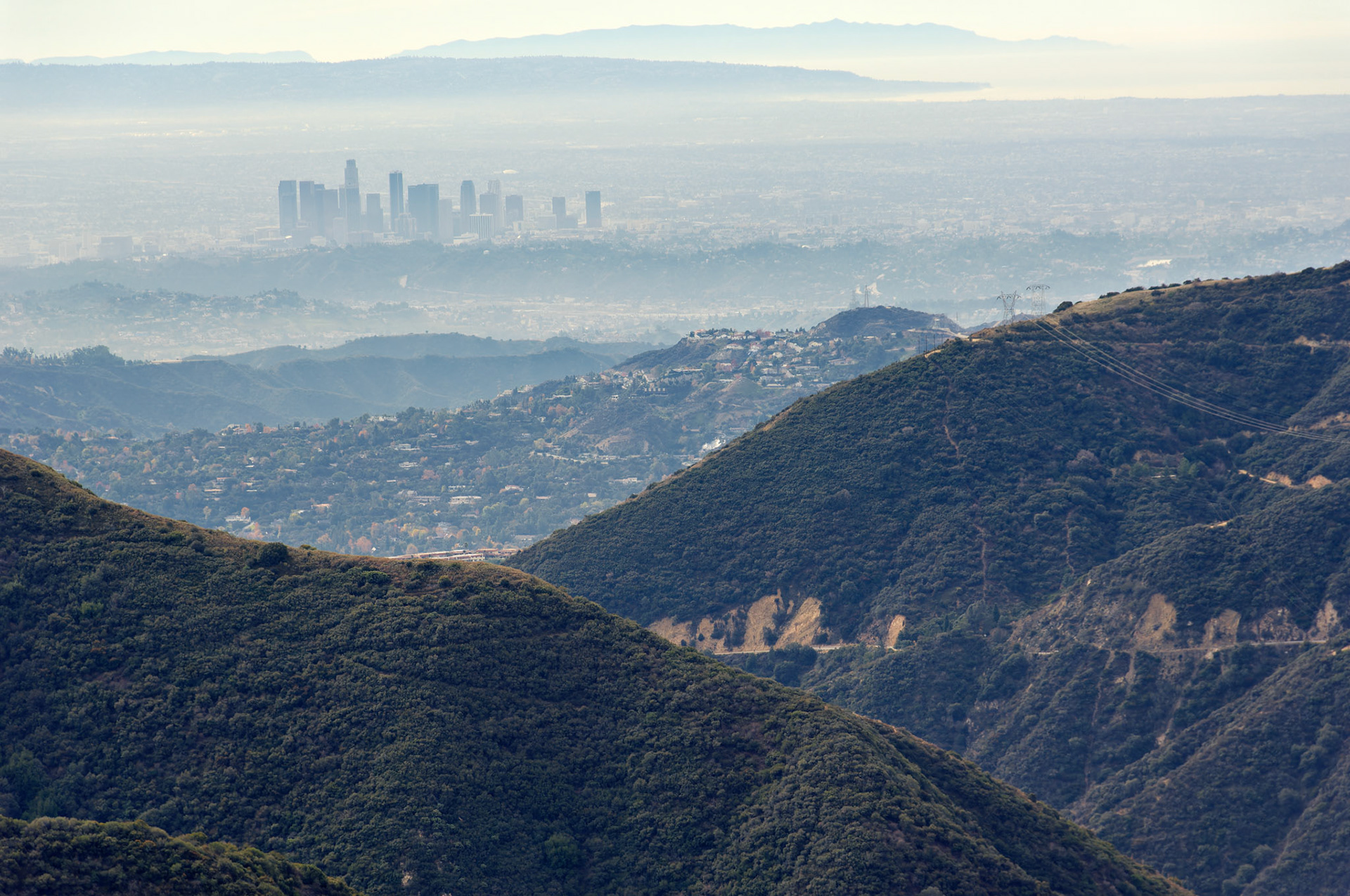 CA_LA_20051220_0251_PS