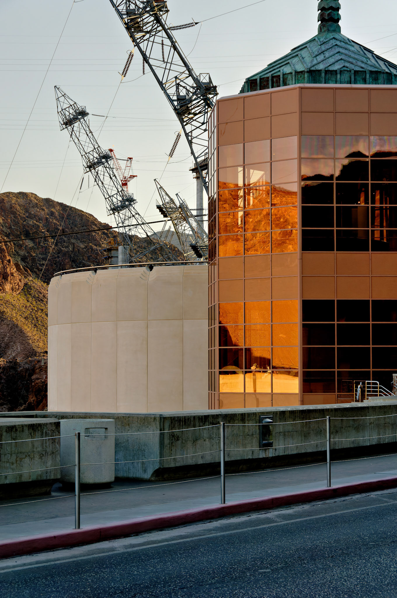 NV_HooverDam_20070530_0032_PS