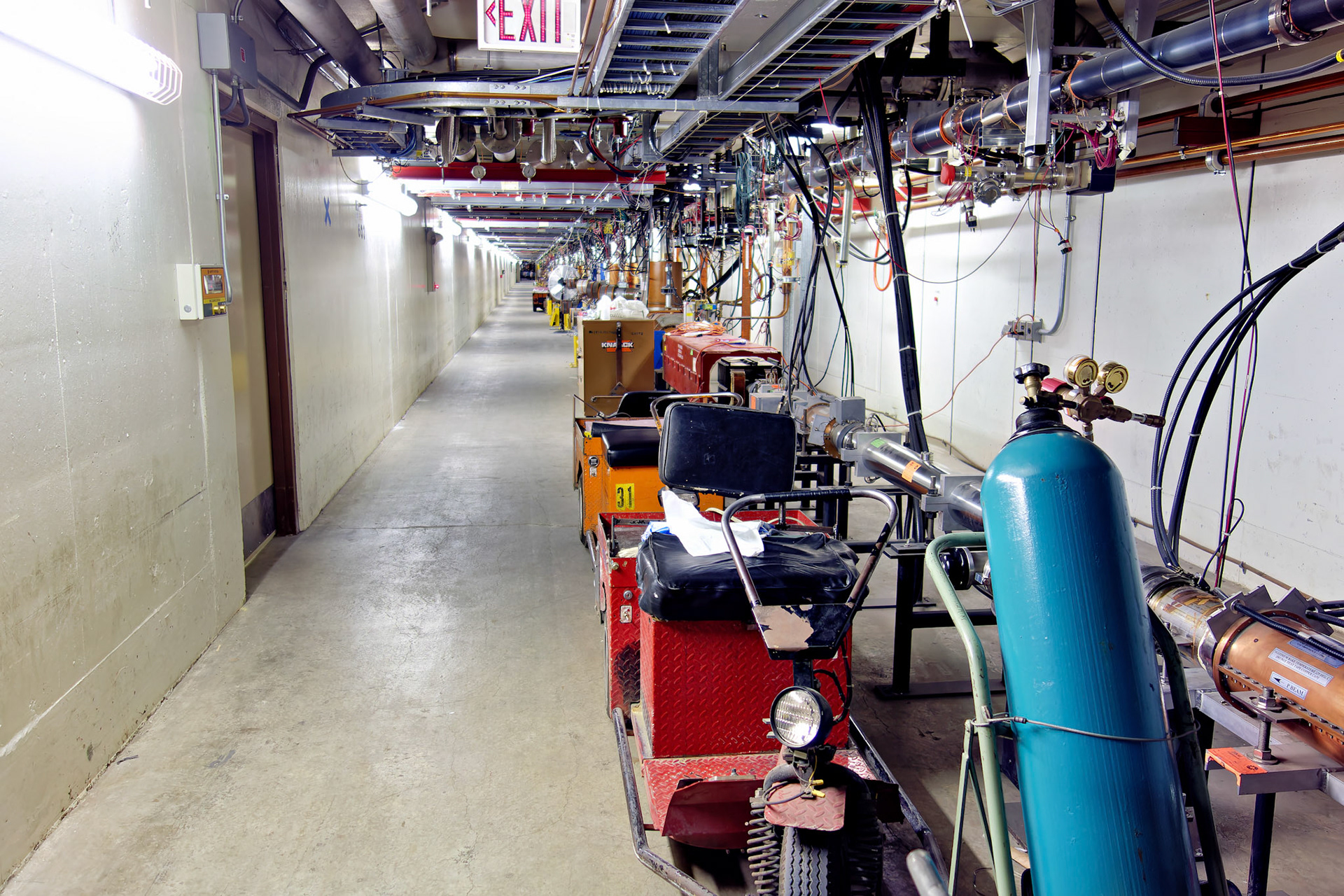IL_Fermilab_20121129_0075_PS