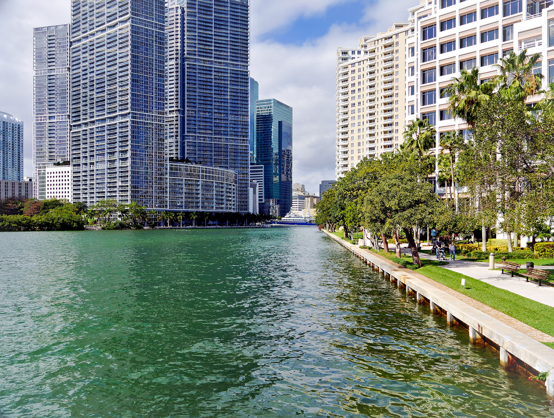 FL_Miami_20120214_0074_PS