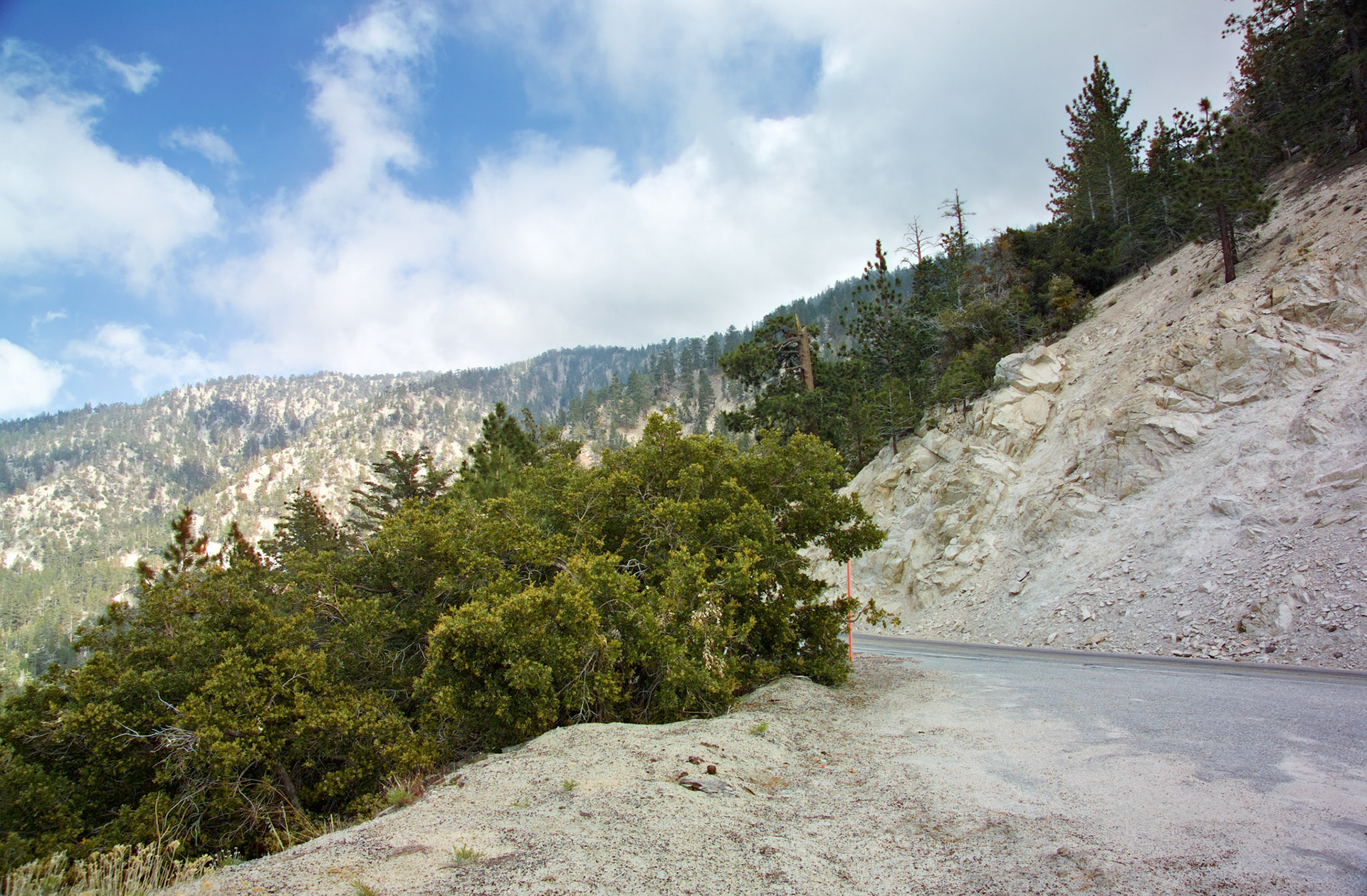 CA_LA_20040521_0357_PS