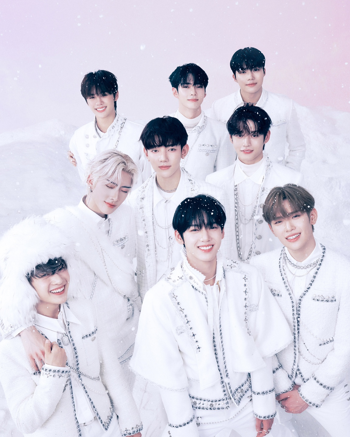 출처 : WAKEONE ENTERTAINMENT