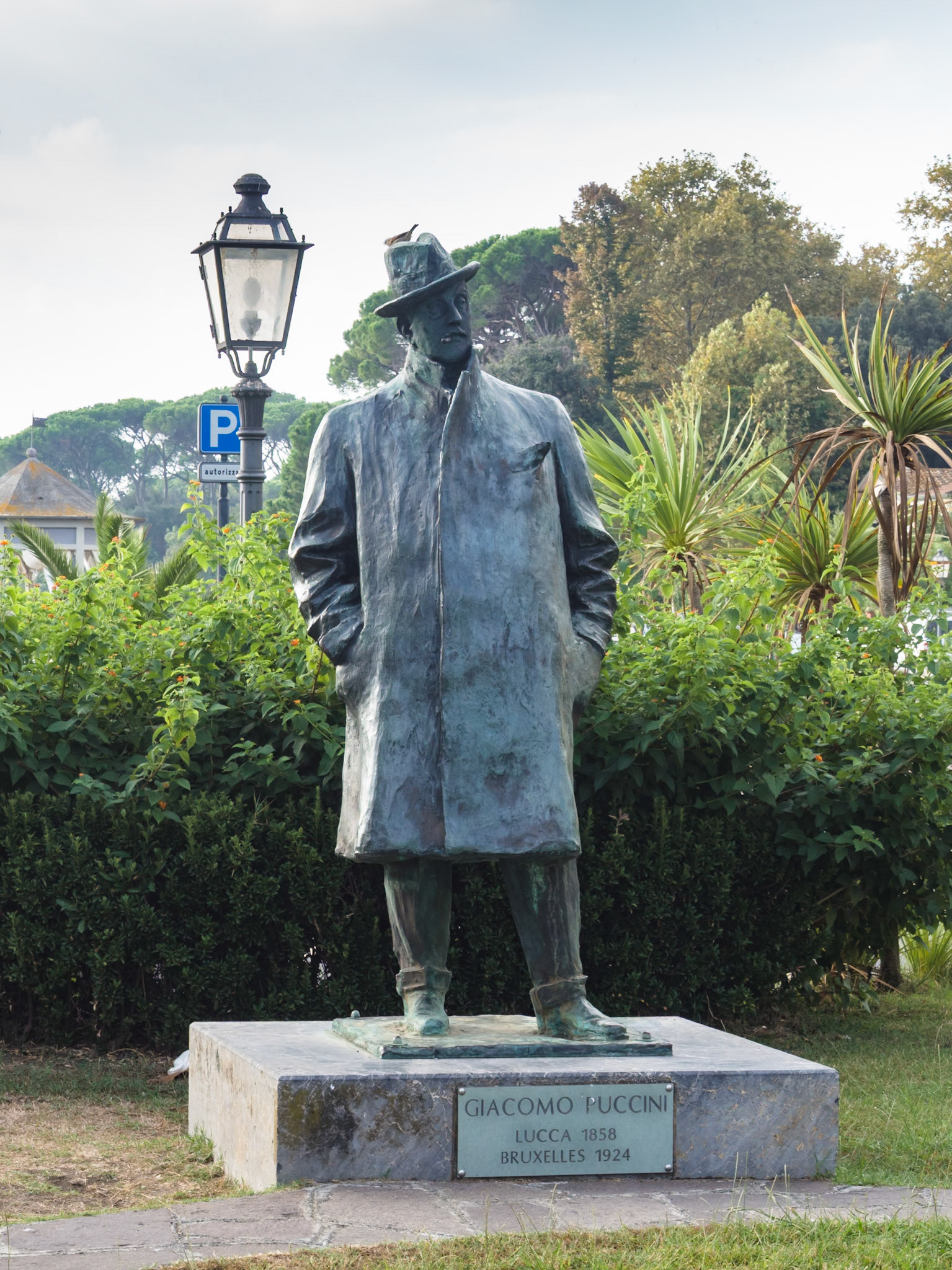 Una domenica mattina di fine settembre a Torre del Lago. L'alba sul lago di Massaciuccoli