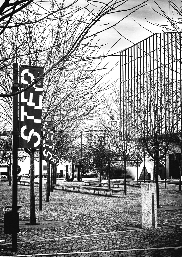 Piazza Adriano Olivetti | Milano