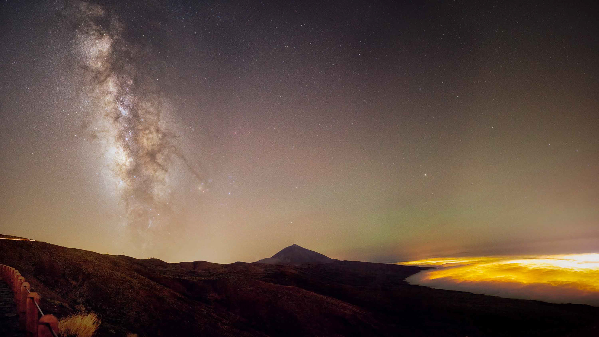 TENERIFE (CANARIAS)  Camera: ILCE-7M2 - 20 mm - Aperture: f/2.8 - Exposure Time:  20 s - ISO 6400 - Date Taken: 2022-07-30 01:52 PANO 8 SHOTS 