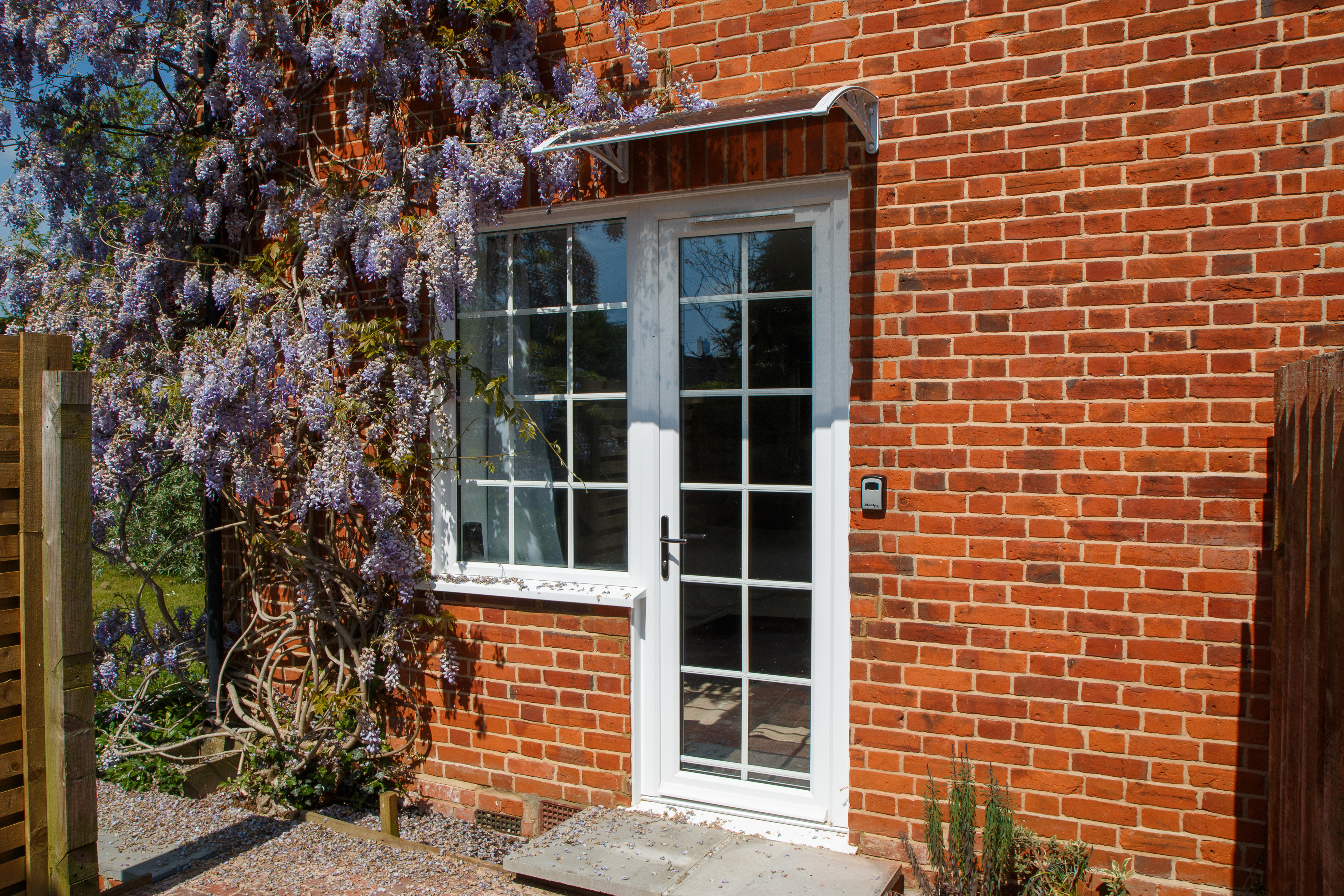 Entrance into Roslyns Studio Apartment