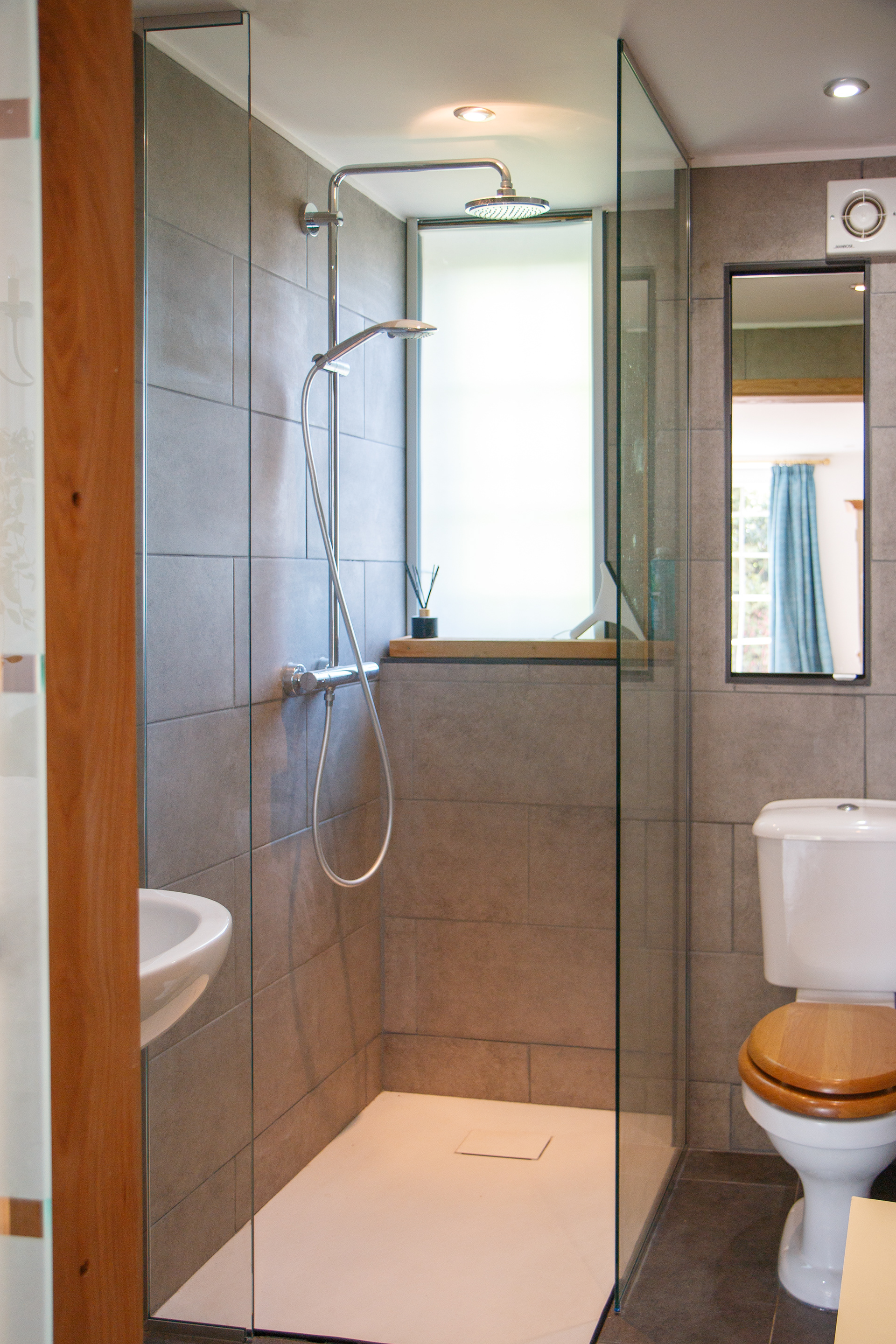 Ensuite