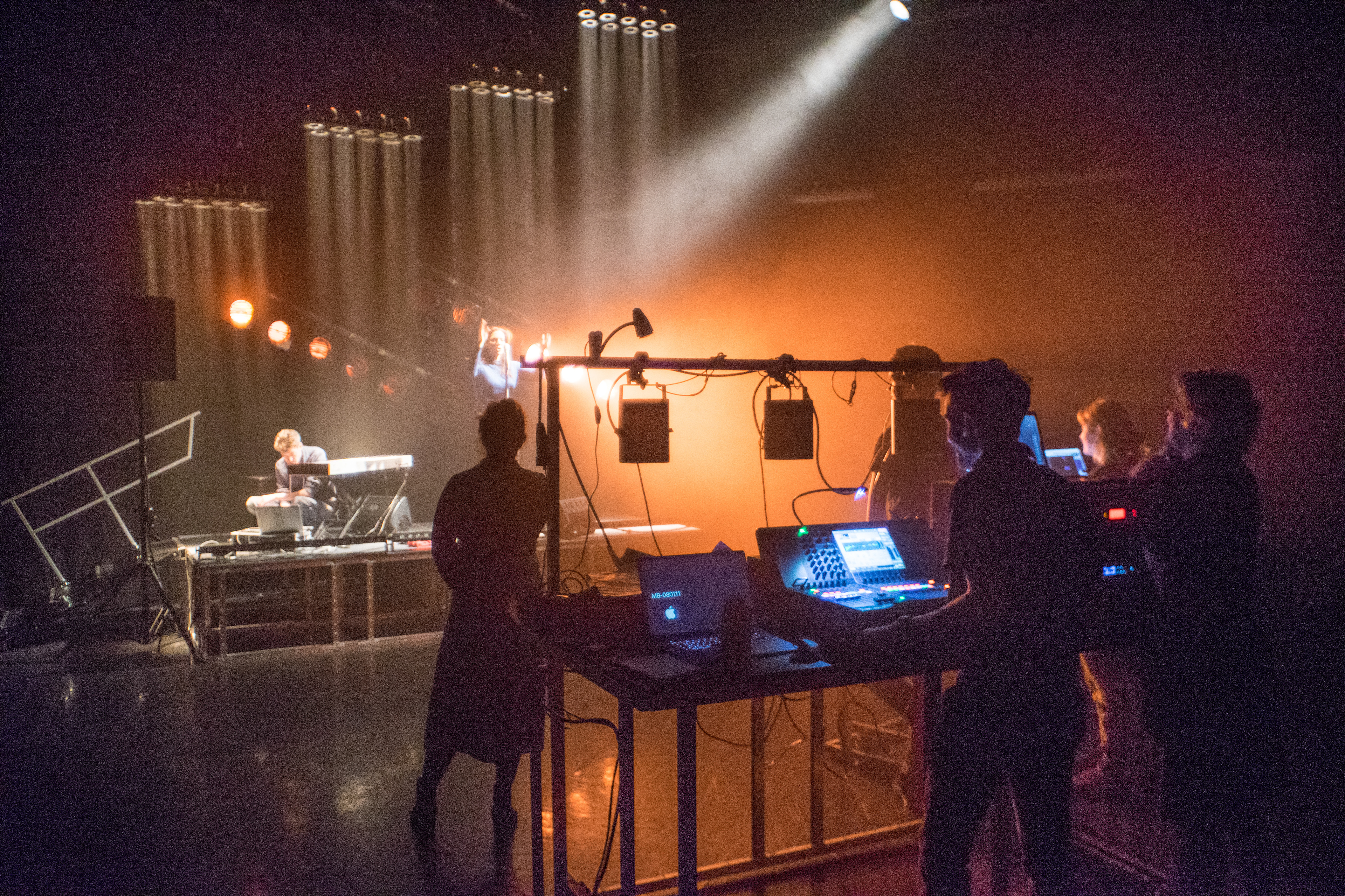 Singer Songwriter project - 2021 - Lichtontwerp en geluidsmixage vanuit WelLicht ©Jasper Kayser