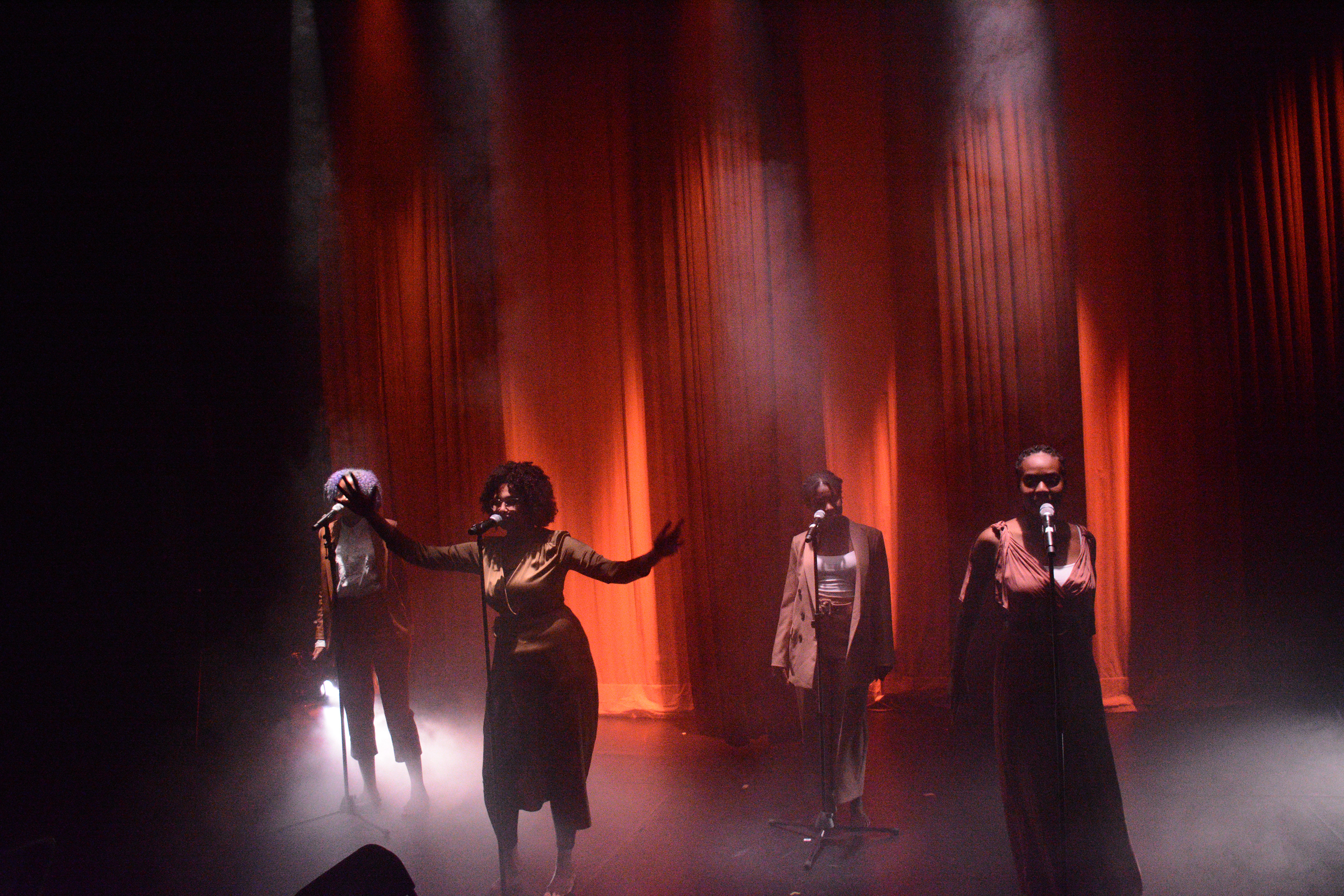 Three Rivers - Lichtontwerp met Jela Nieuwstraten - Regie: Raygin Fullinck - Oktober 2020