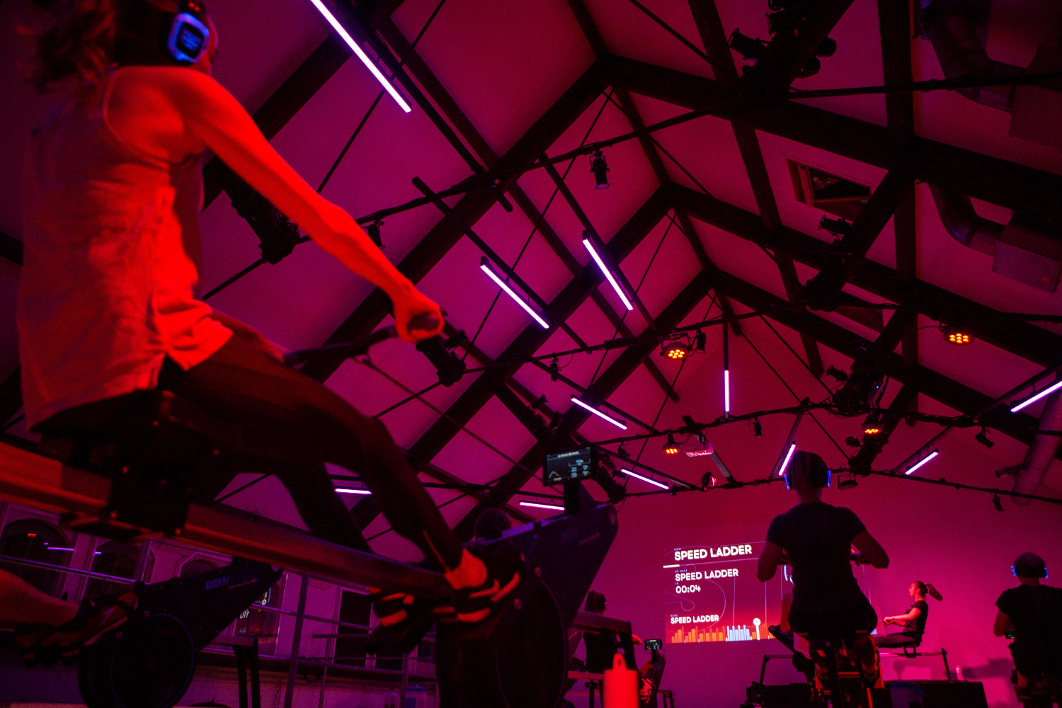 Rowstudio Pop Up 2020 - Lichtontwerp en Technische productie met Koen Fischer - ©aesthetic-sport.com