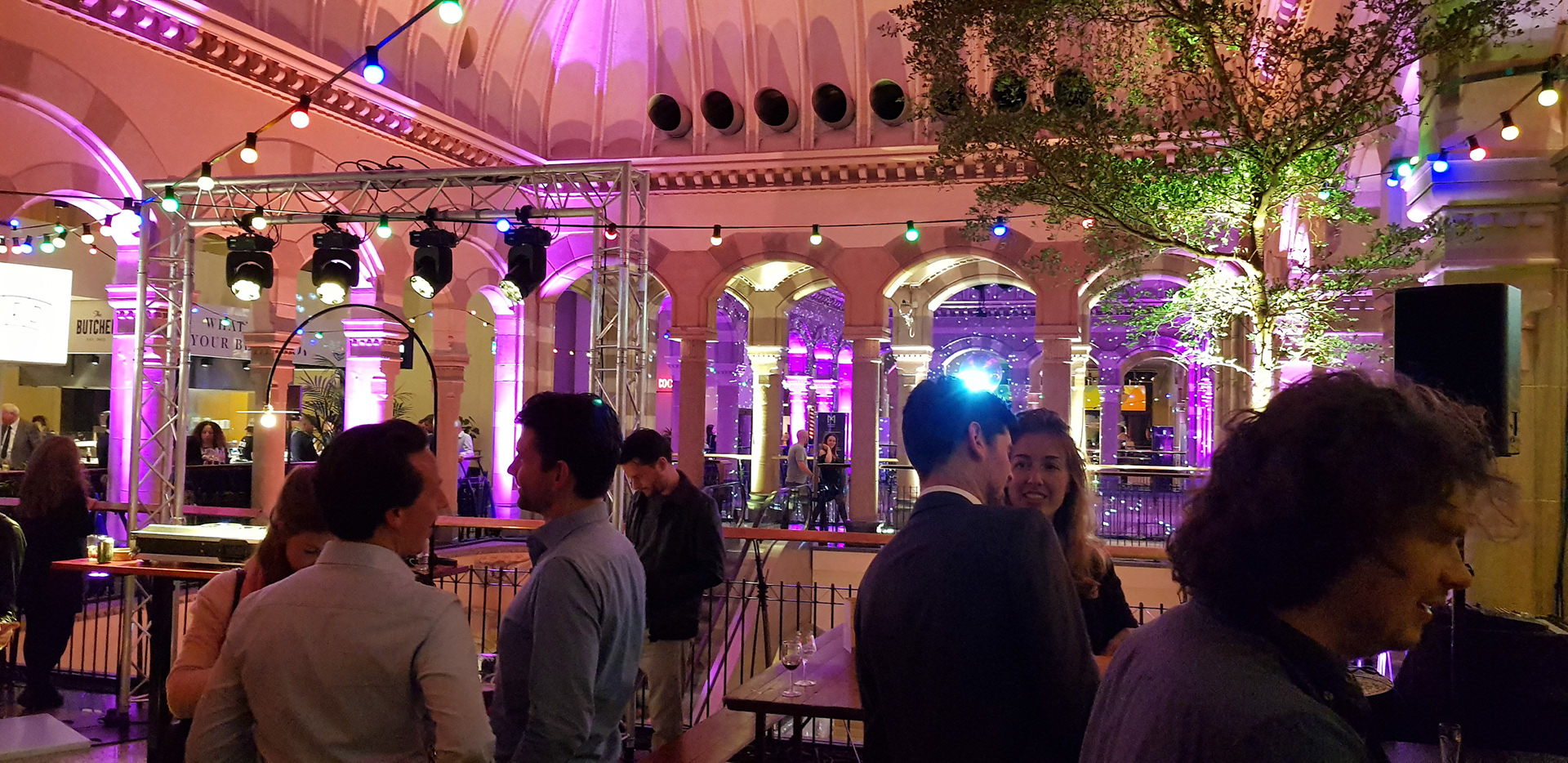 Magna Plaza 2019 - Aukes Theatertechniek