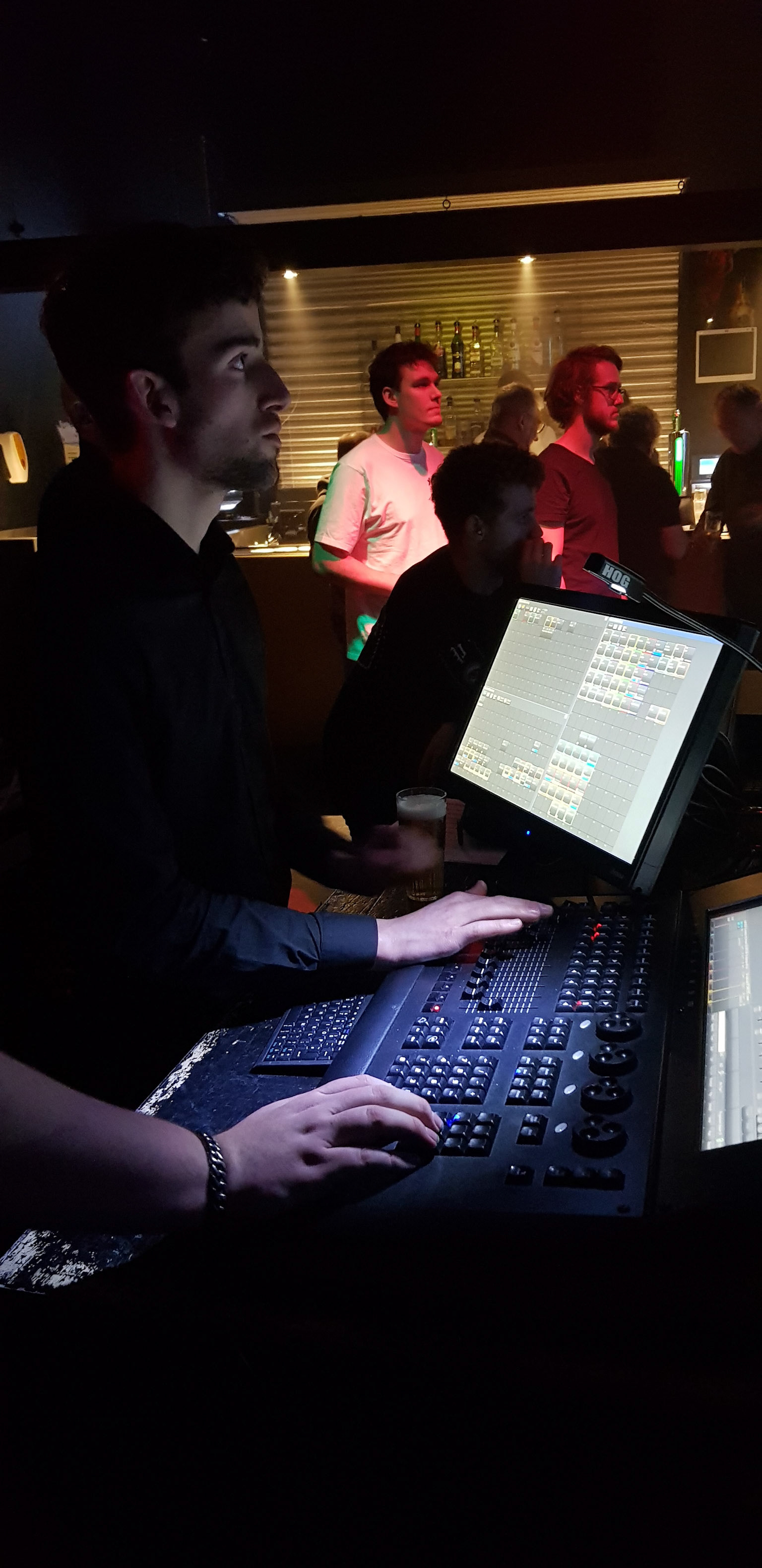 Operator bij P60 - Media College lichttentamen