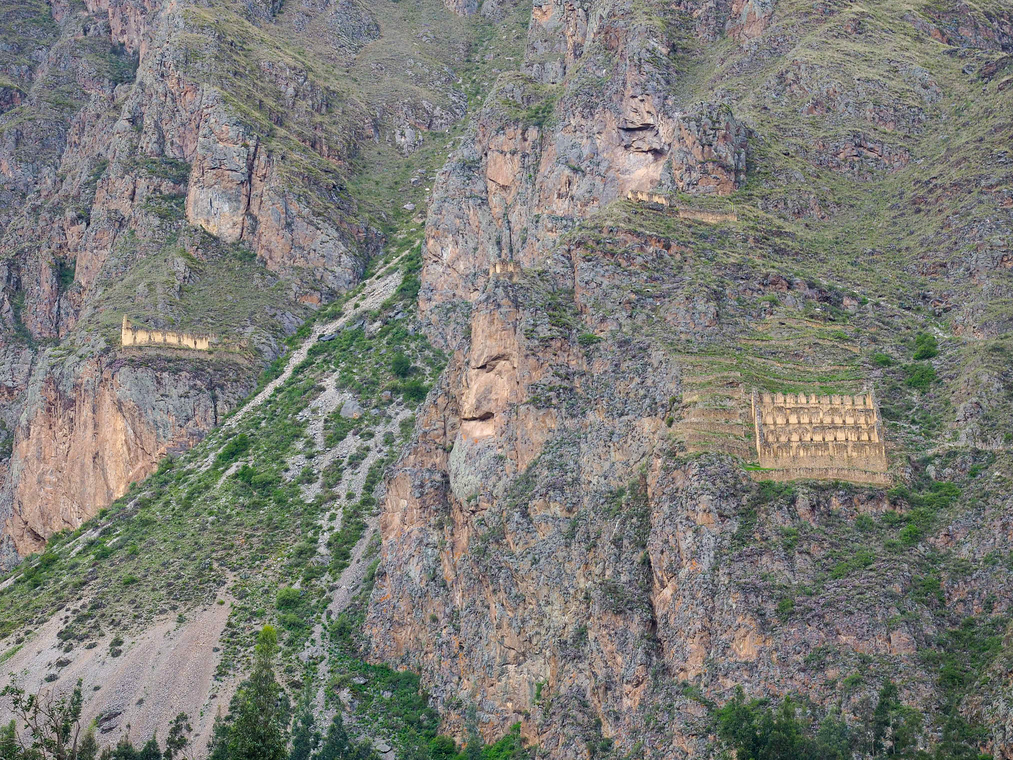 Granaries set high up the mountain at Ollyantantambo