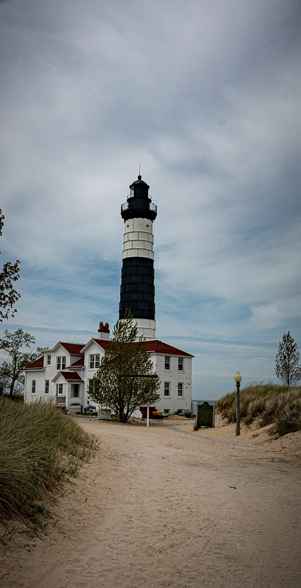 Long walk to lighthouse