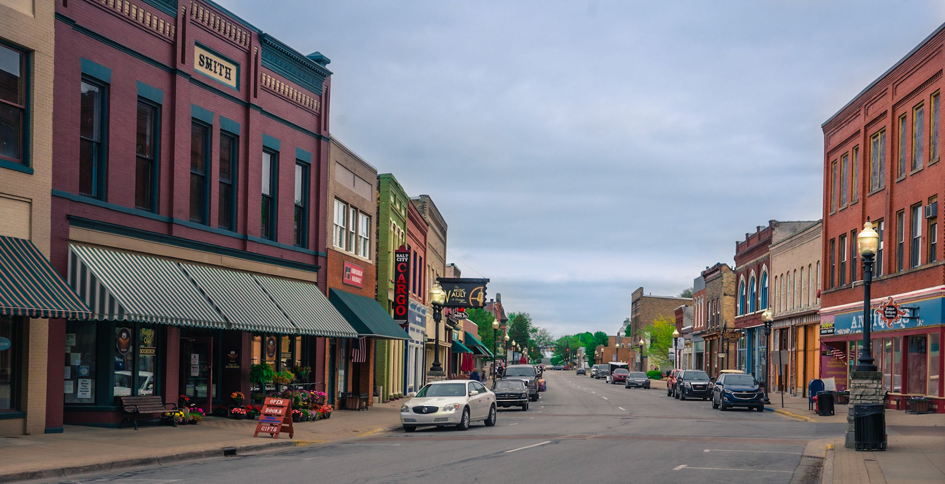 Manistee MI Downtown 14