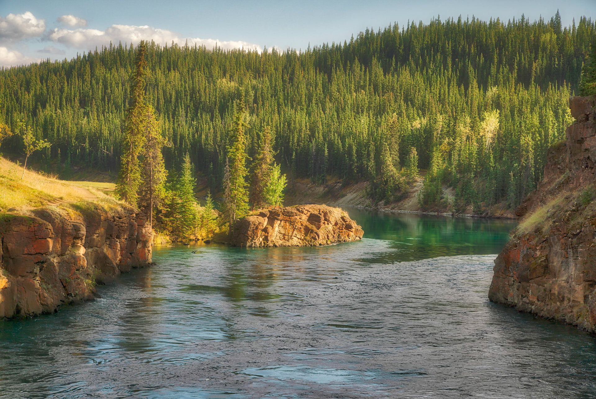 Miles Canyon Whitehorse YT-75