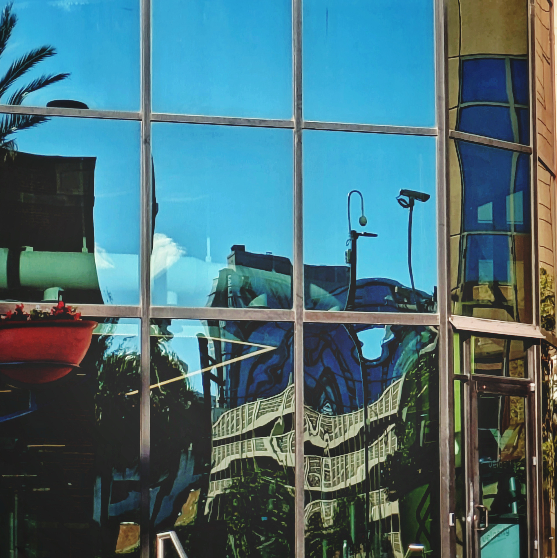 Urban Abstraction: Weird
