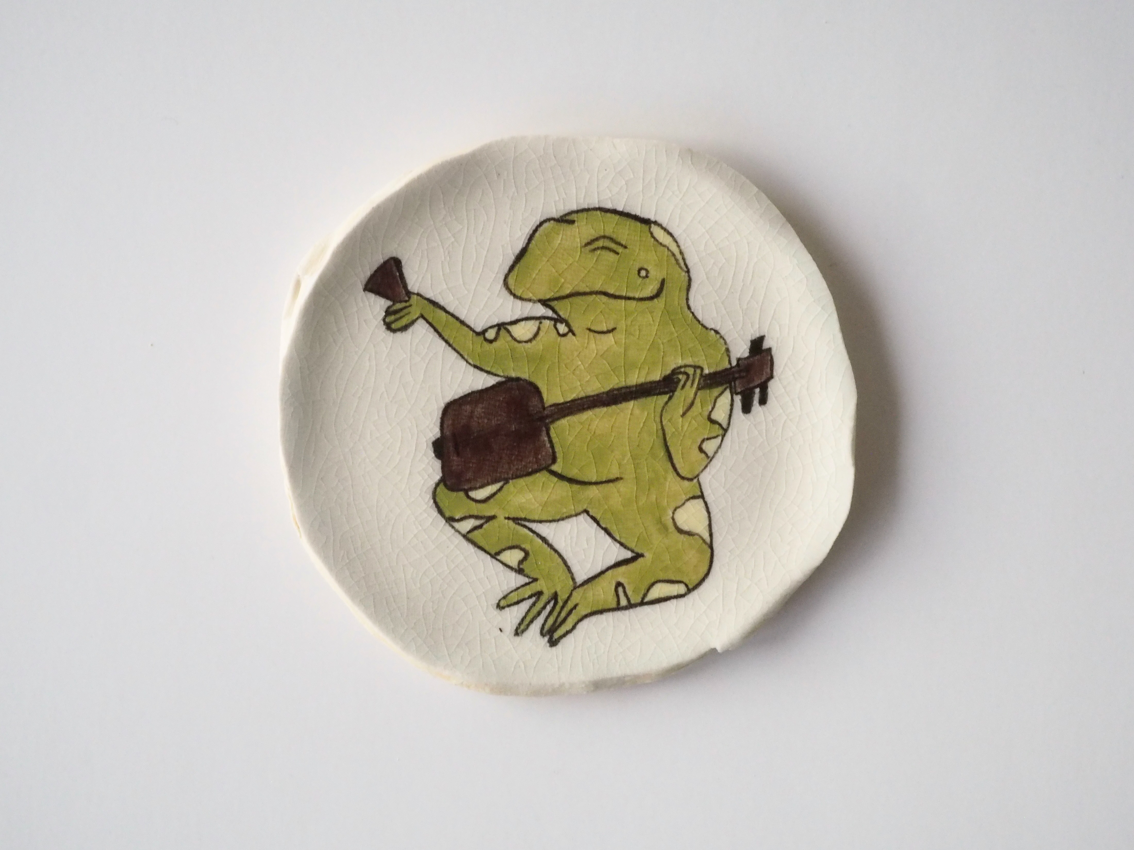 Singing frog dish