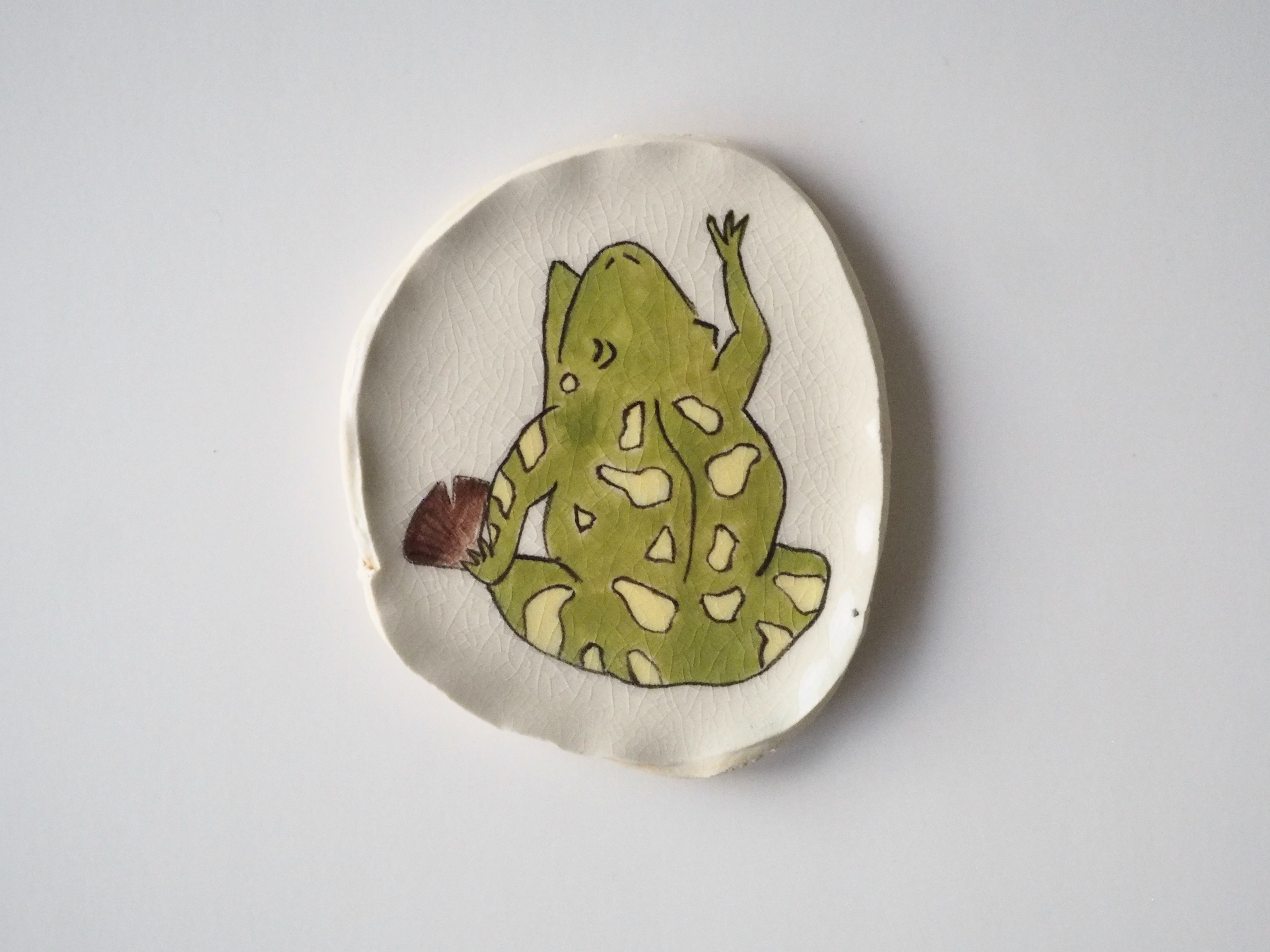 Singing frog dish