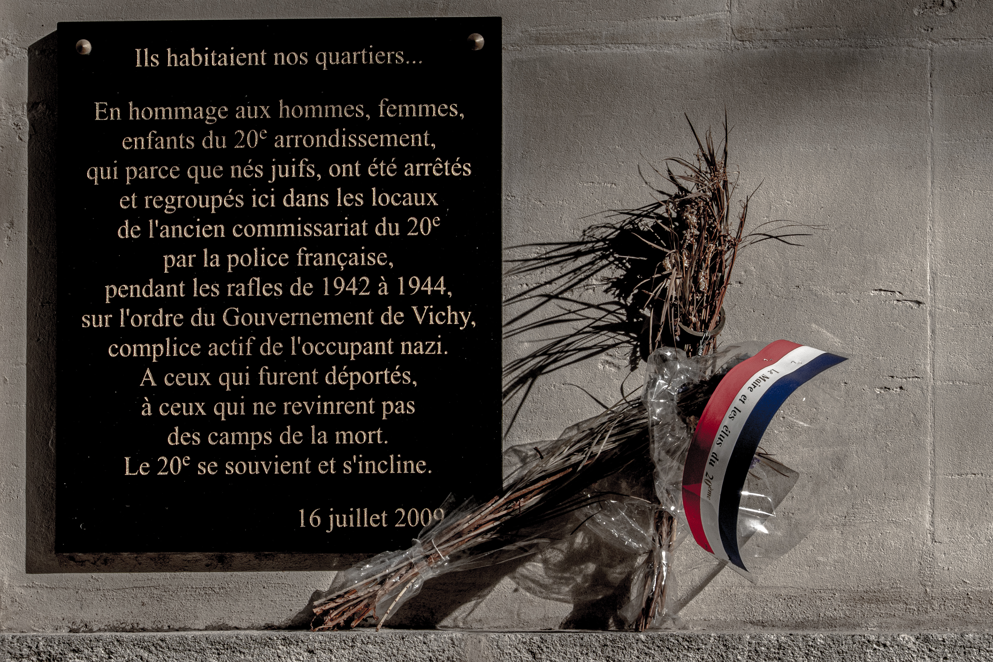 Enfants, des femmes et des hommes du XXème arrondissement arrêtés par le gouvernement de Vichy parce que nés juifs, Paris, France