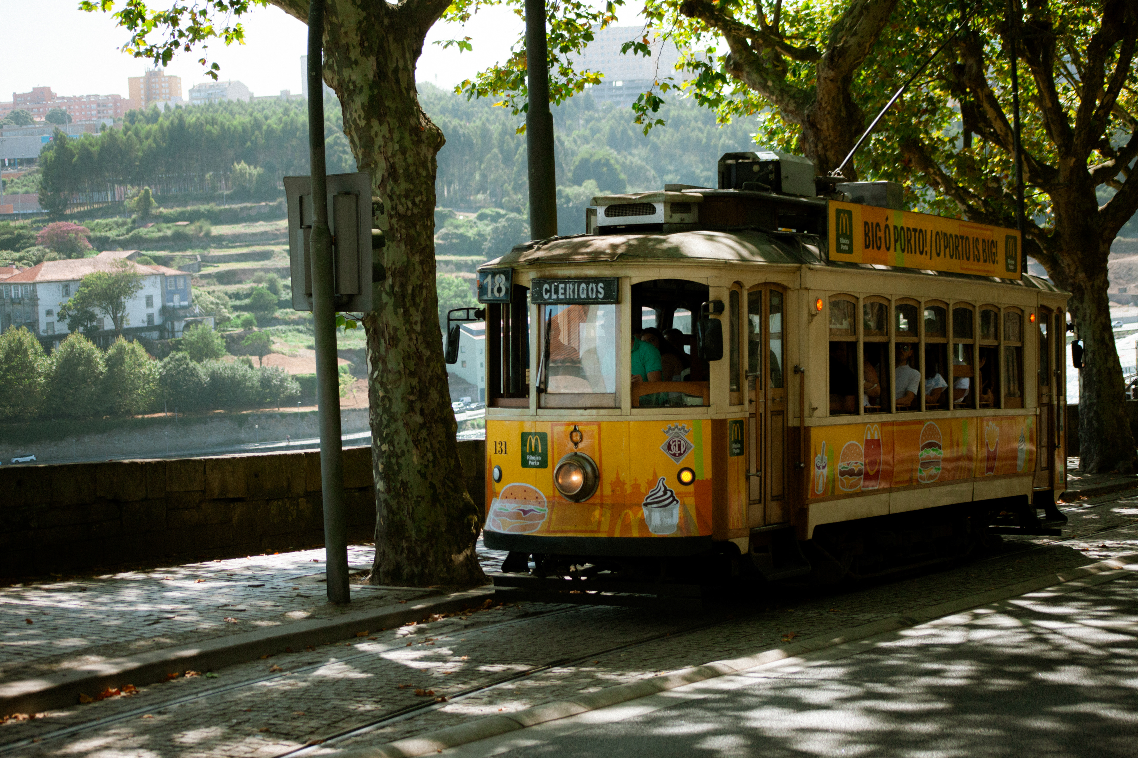 4000, Porto, Nord, Portugal, 2024 (Numérique)