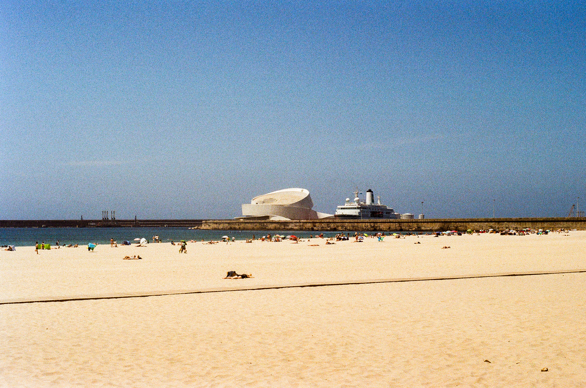 4450, Matosinhos, Nord, Portugal, 2025 (Argentique)