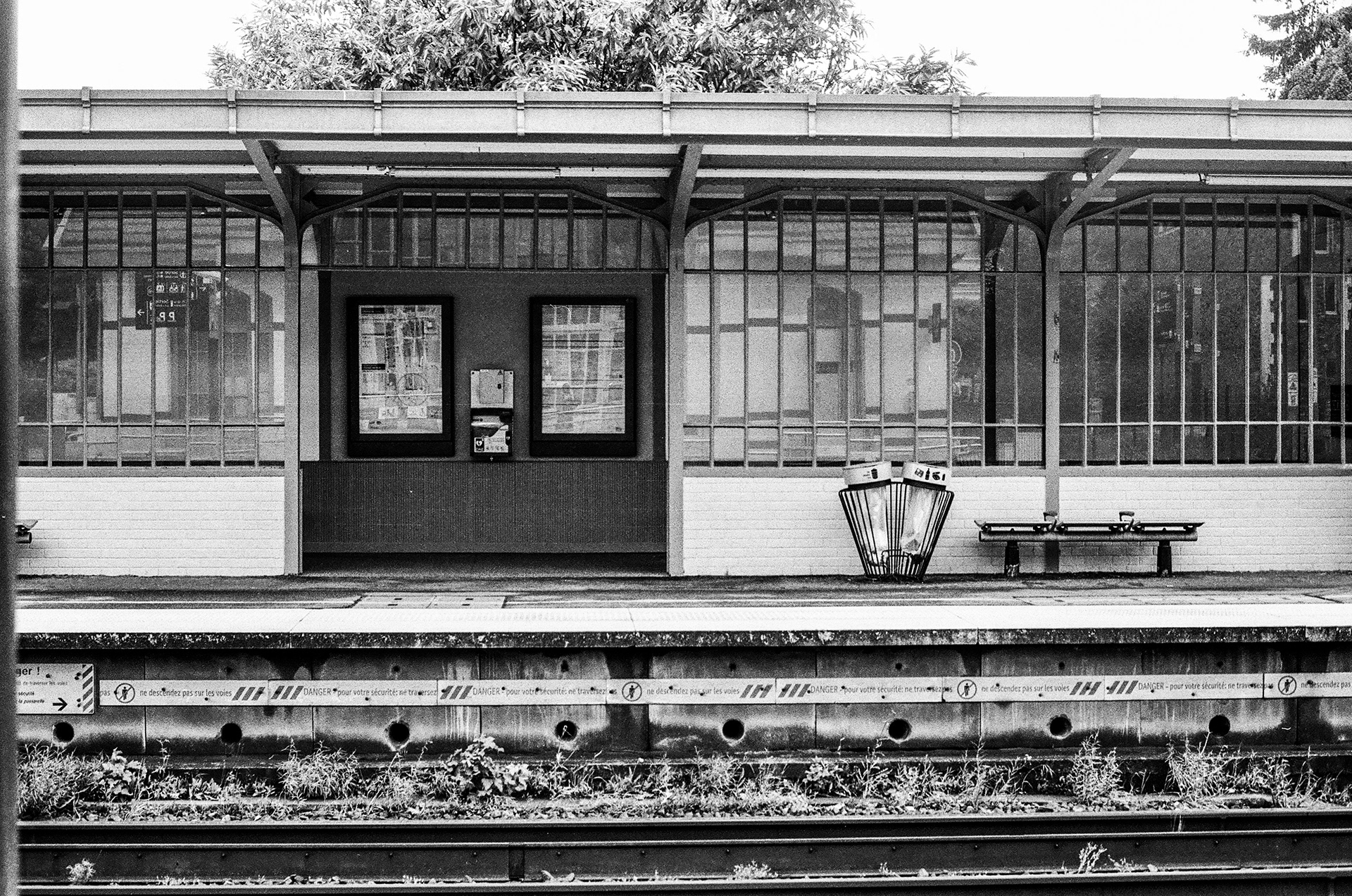 78670, Villennes-Sur-Seine, Yvelines, Ile-de-France, France, 2025 (Argentique)