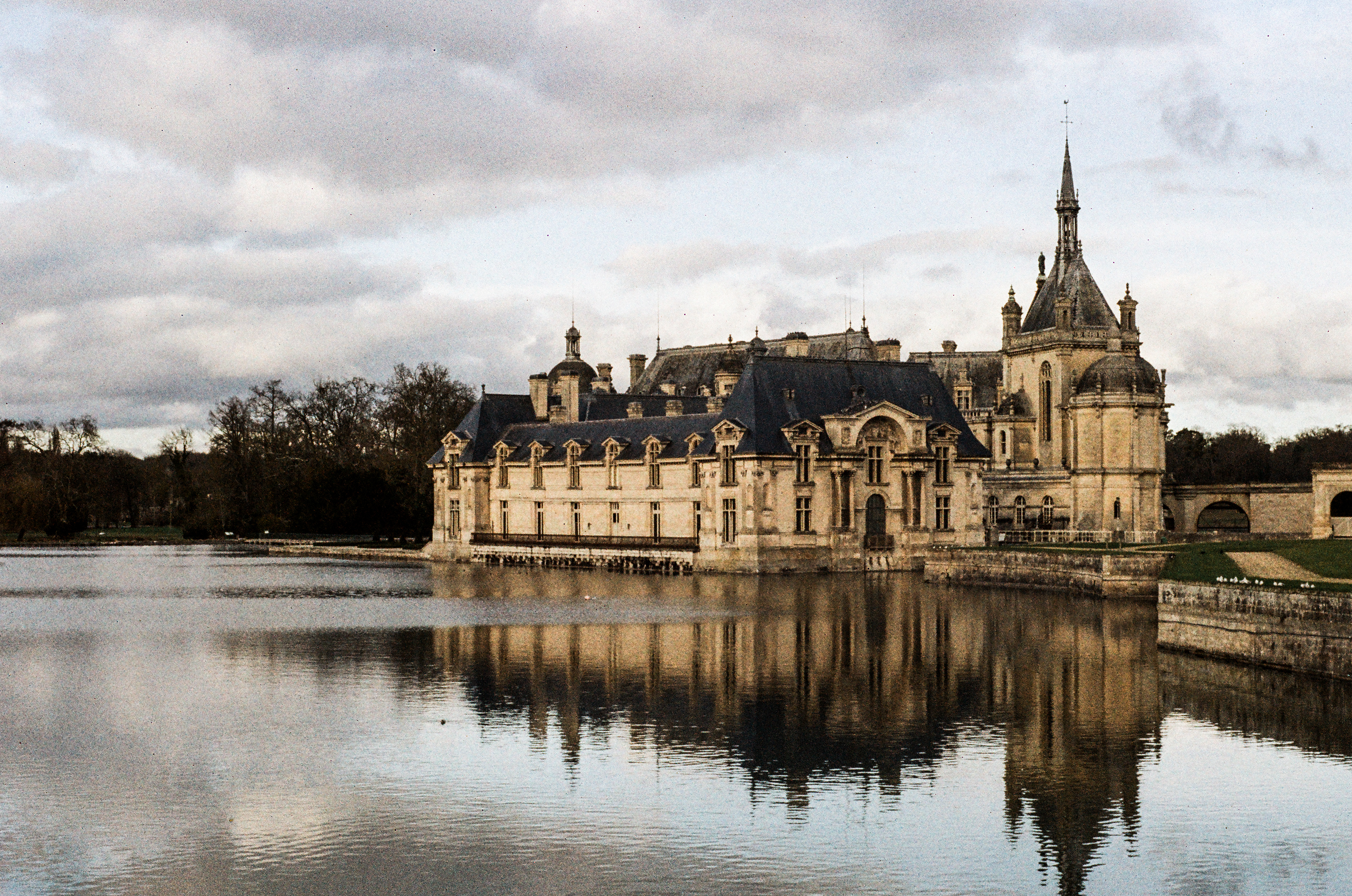 Château de Chantilly, Oise, Haut-de-France, France, 2026 (Argentique)