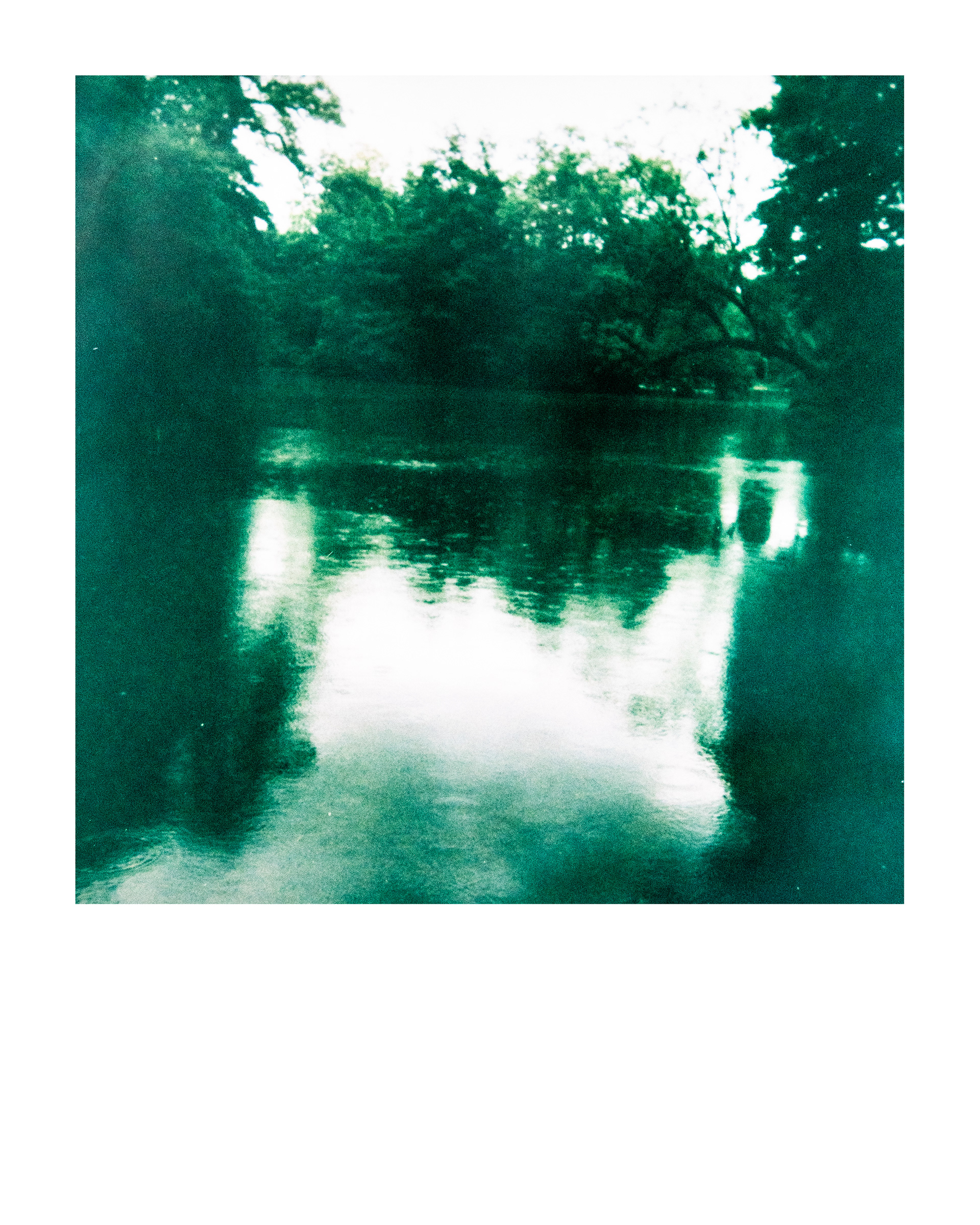 91200, Parc Edmond-de-Rothschild, Boulogne Billancourt, Hauts-de-Seine, France, 2026 (Polaroid)