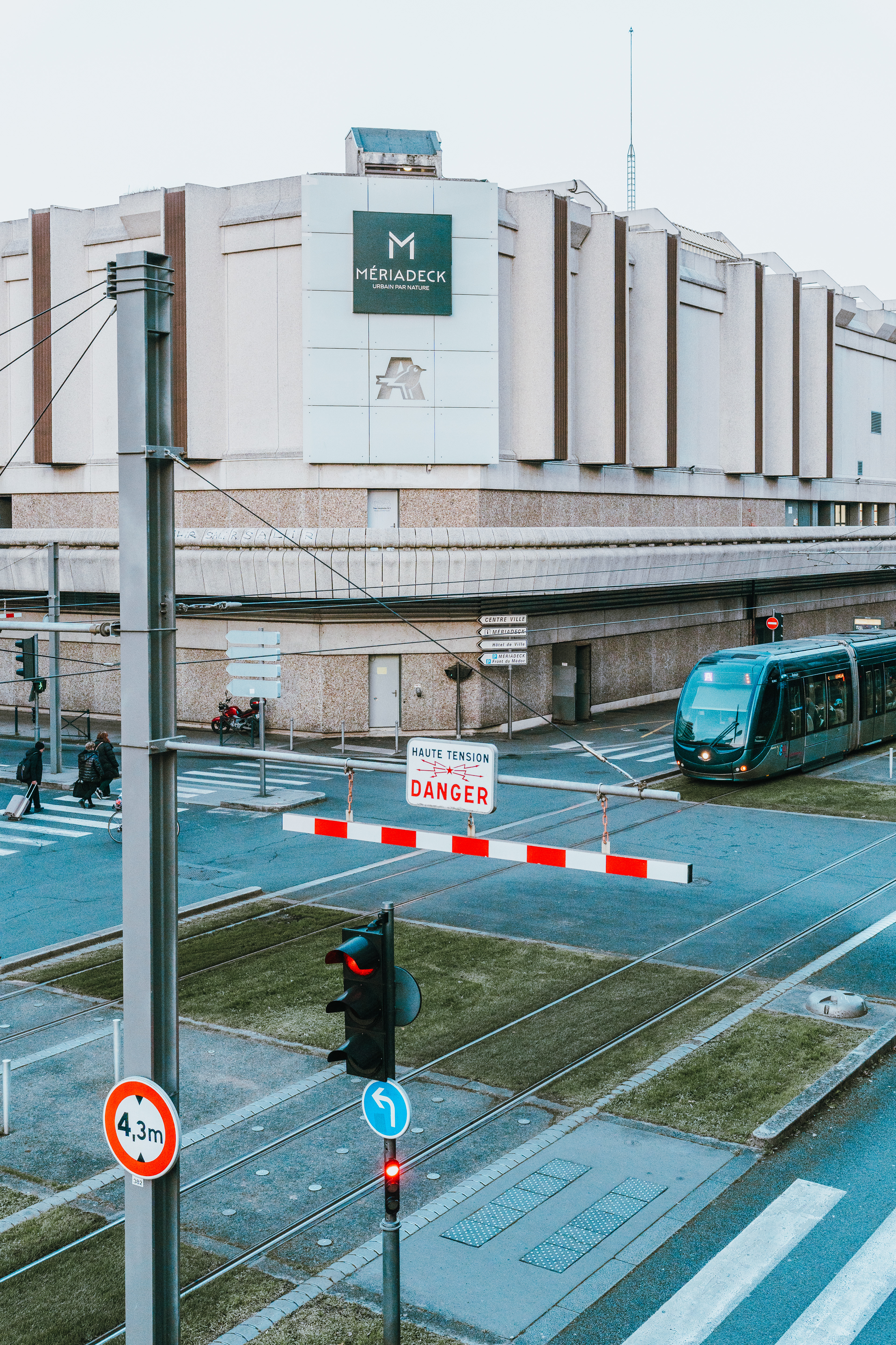 33000, 33100, 33200, 33300, 33800, Bordeaux, Gironde, Nouvelle-Aquitaine, France, 2025 (Numérique)
