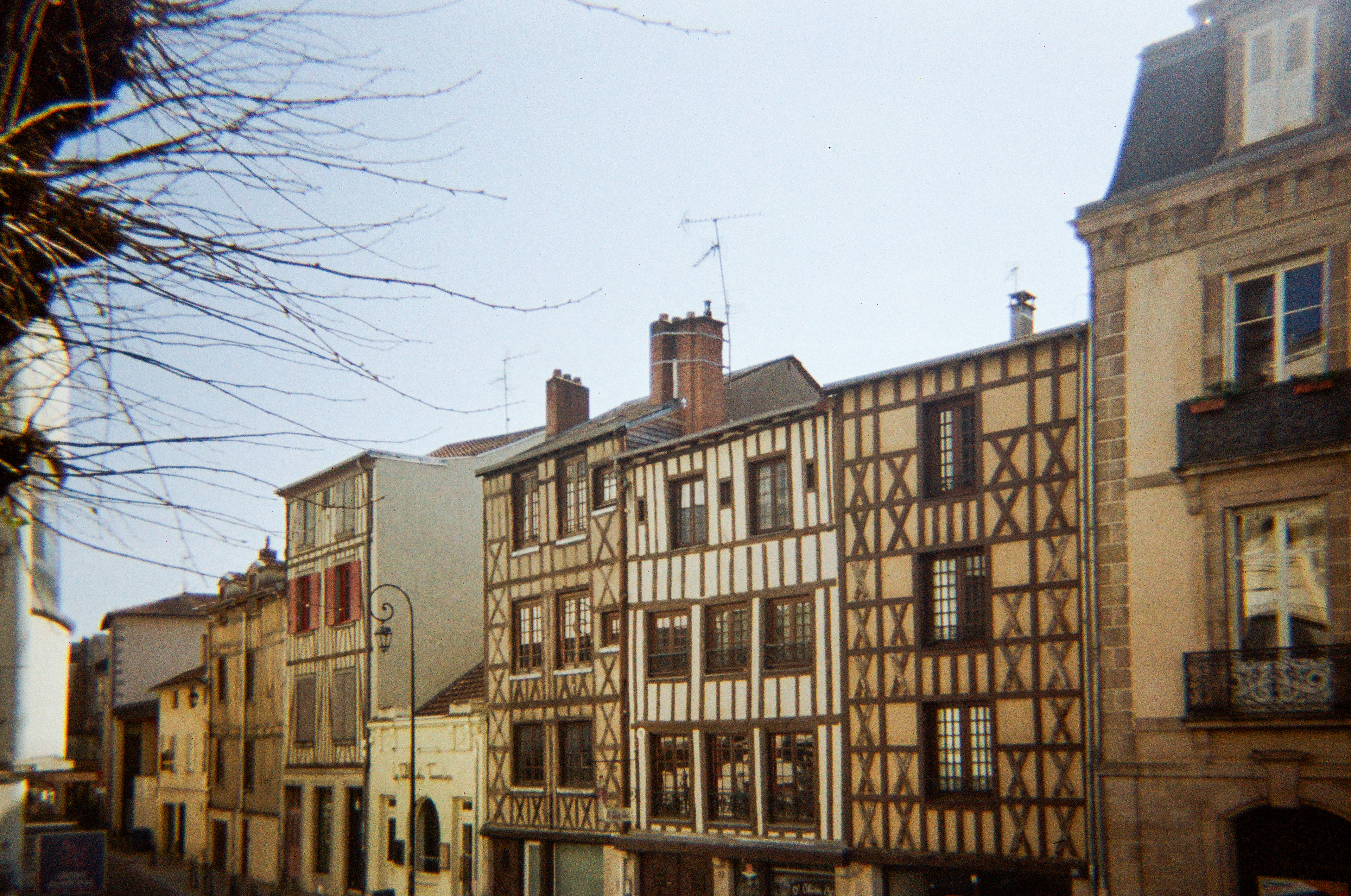 87000, 87100, 87280, Limoges, Haute-Vienne, Nouvelle-Aquitaine, France, 2026 (Argentique)