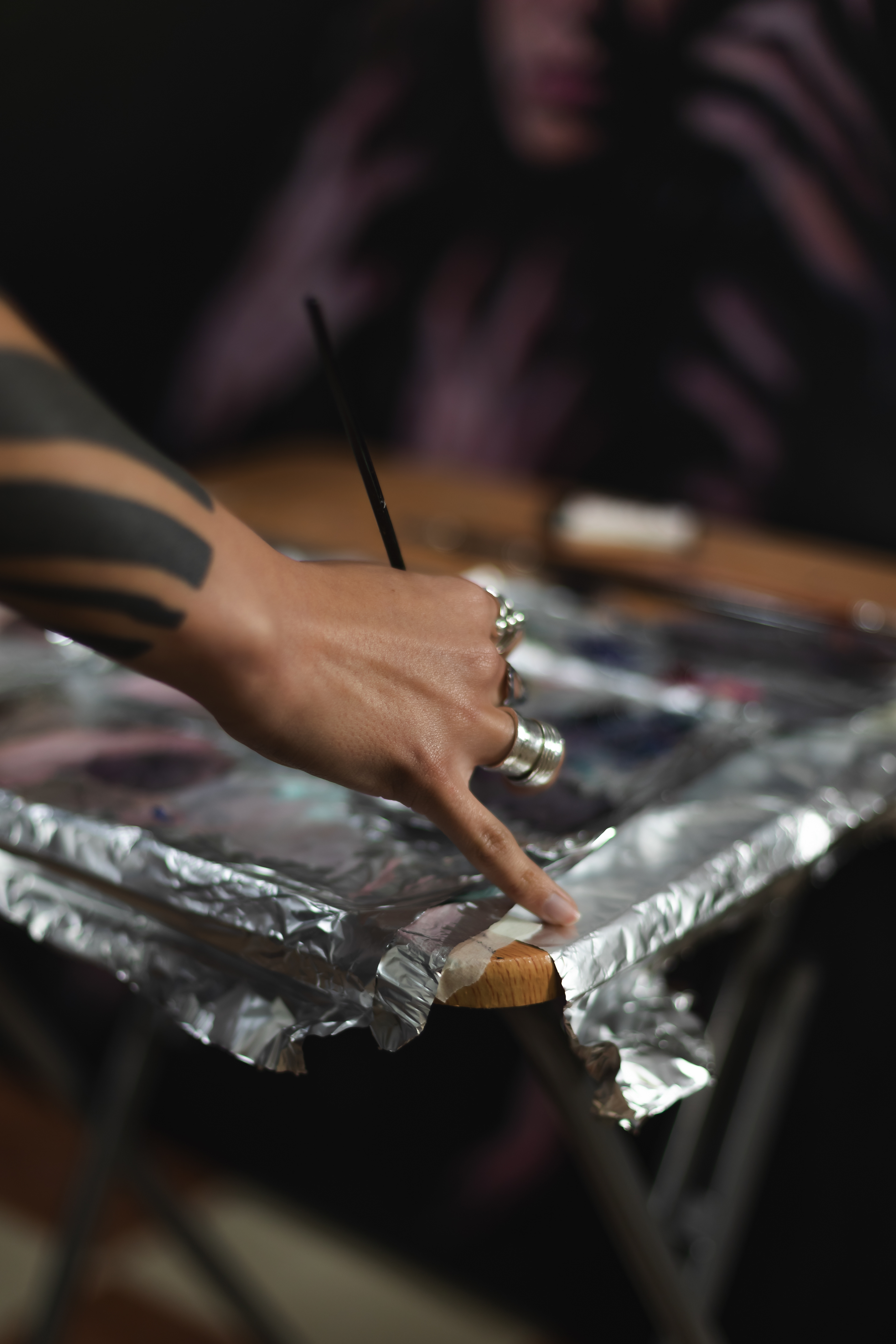 Nora Beltrán for The Guide Artirsts por Javier Alcaide