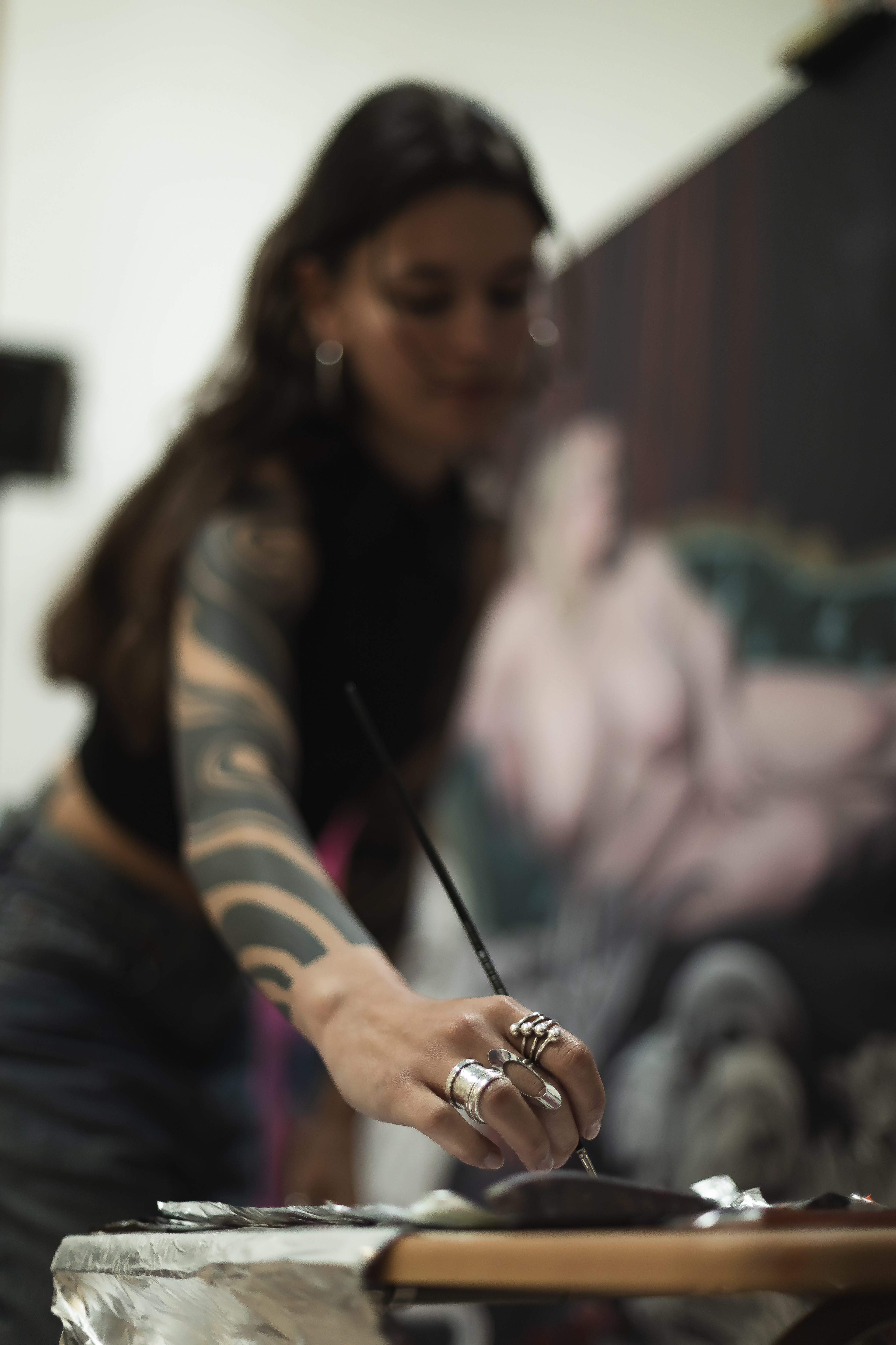 Nora Beltrán for The Guide Artirsts por Javier Alcaide