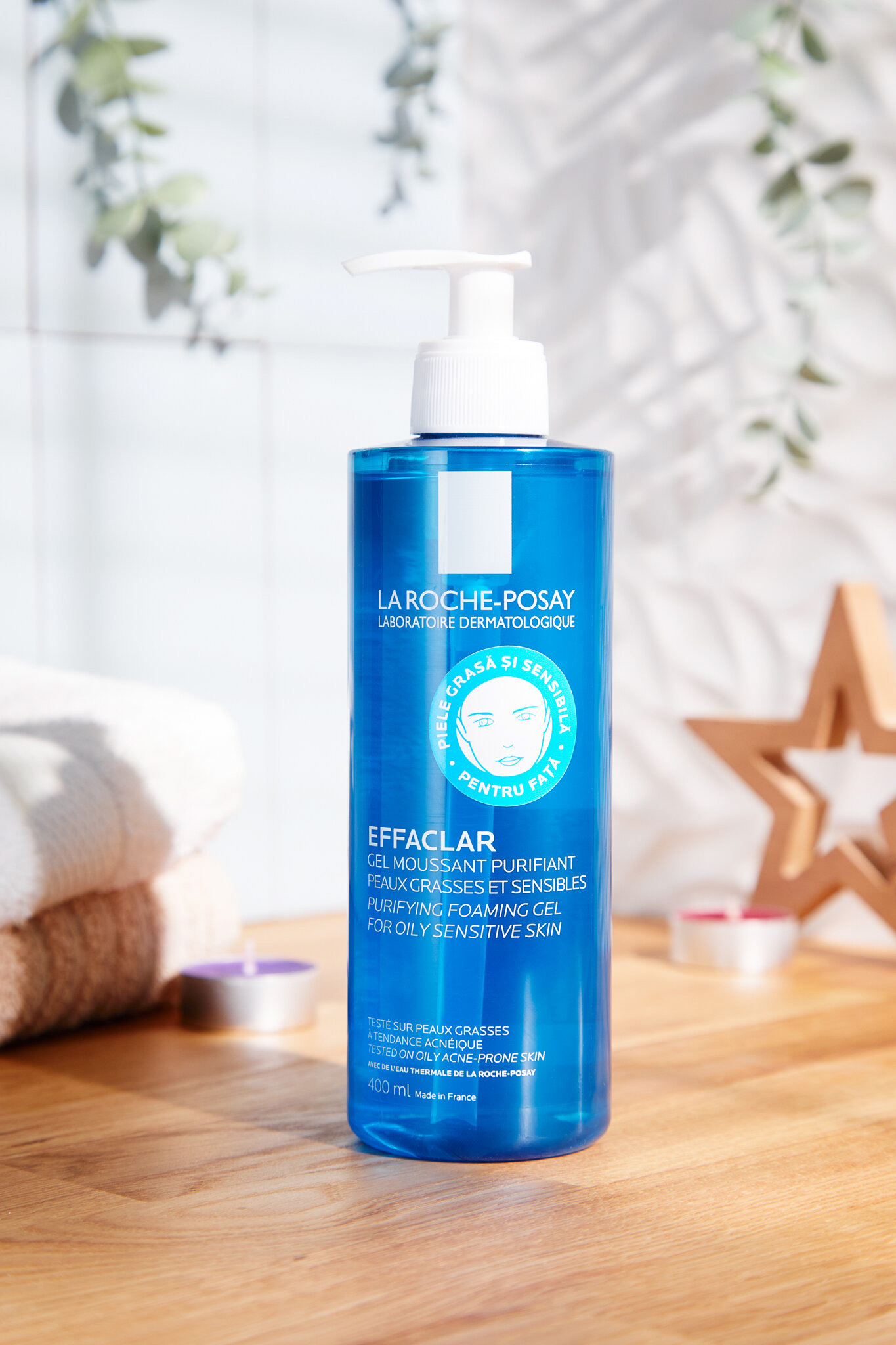 Product shots by Tiberiu Arsene, shot for La Roche Posay.