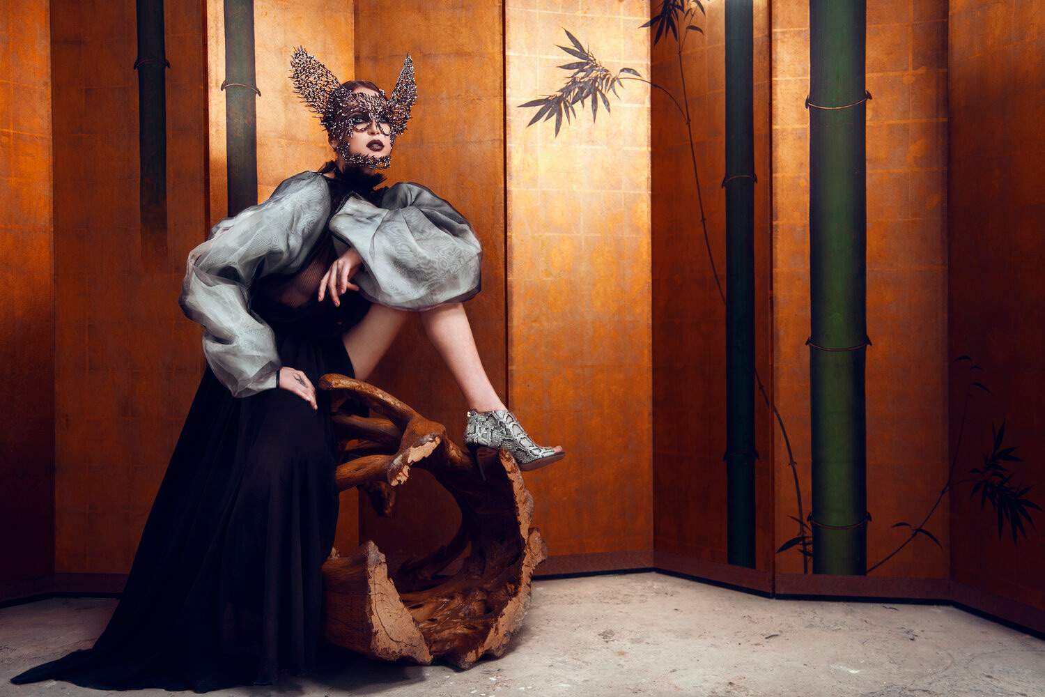 Fashion shot by Tiberiu Arsene.