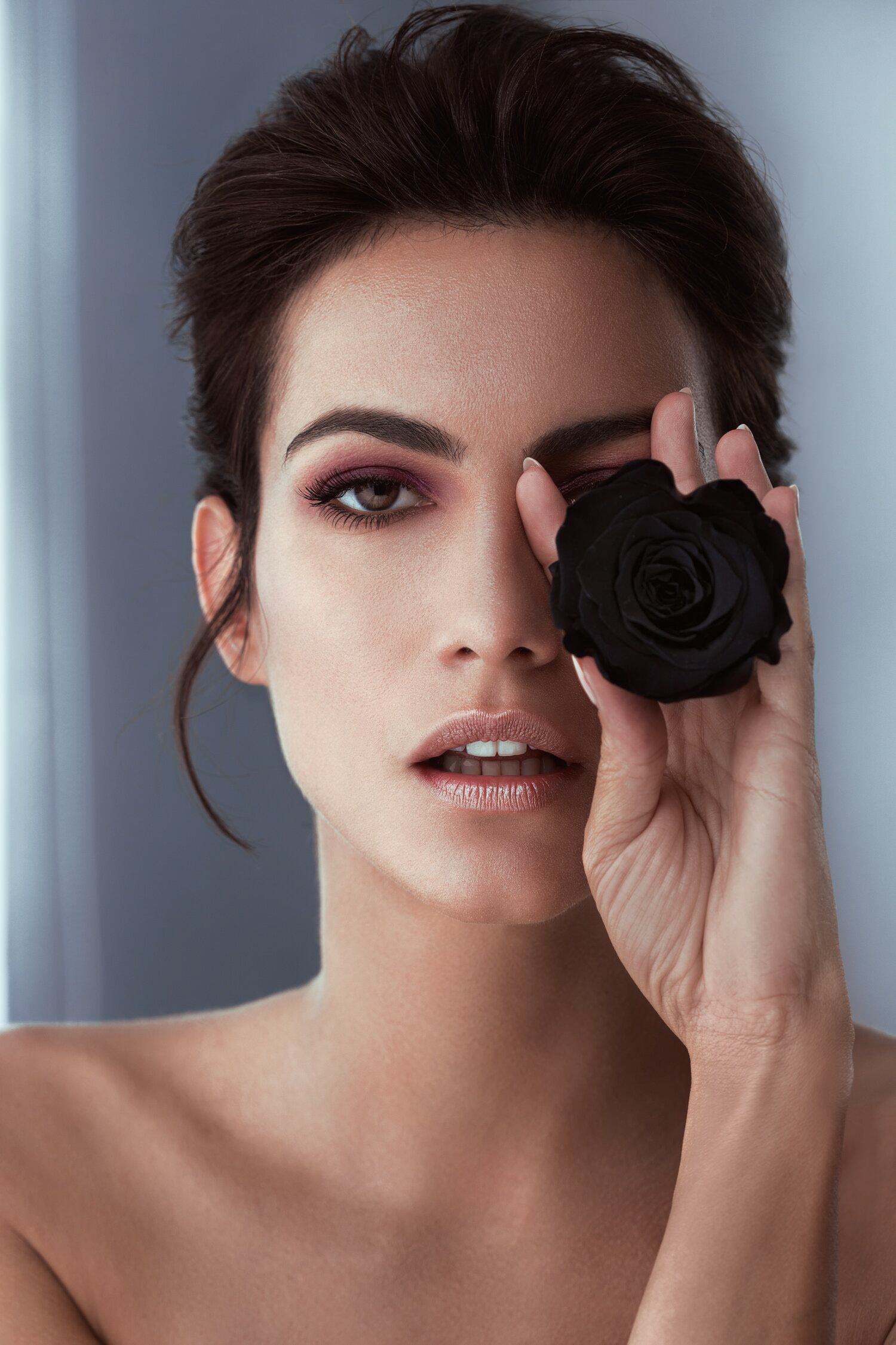 Beauty shot by Tiberiu Arsene with Maria Bata for Revista Nunta.