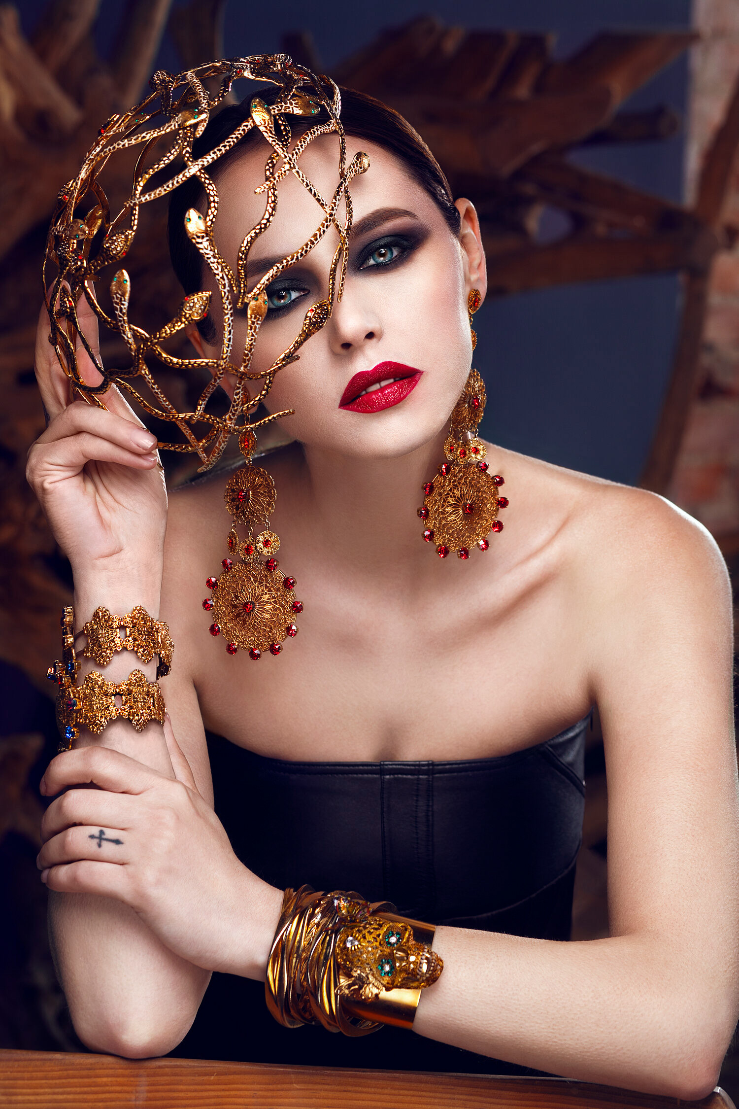 Fashion shot by Tiberiu Arsene.