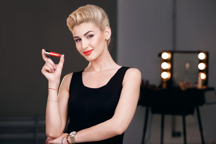 Commercial shot by Tiberiu Arsene with Alina Eremia for Oriflame.