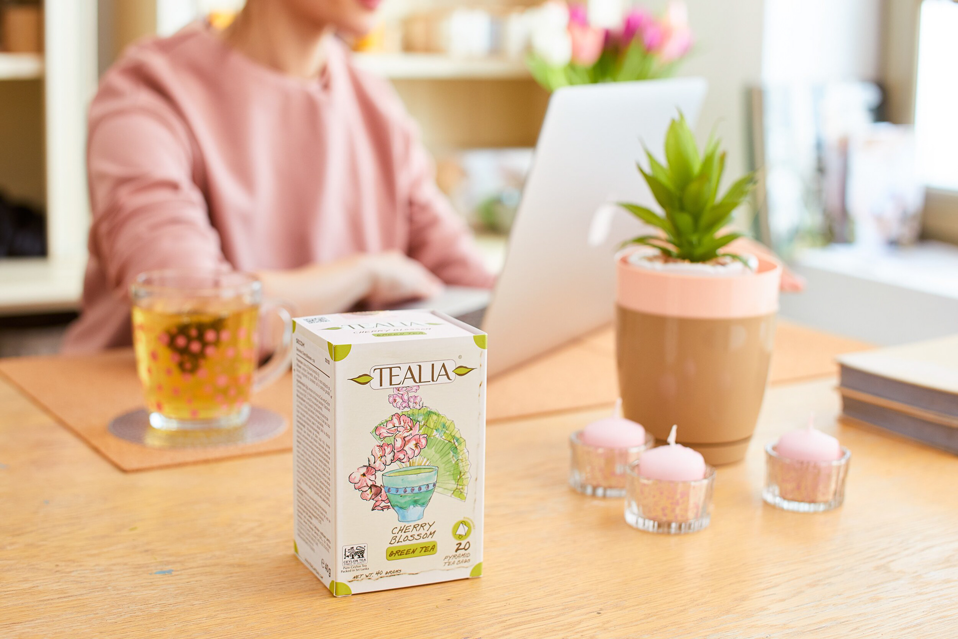 Product shots by Tiberiu Arsene, shot for Secom Tealia.