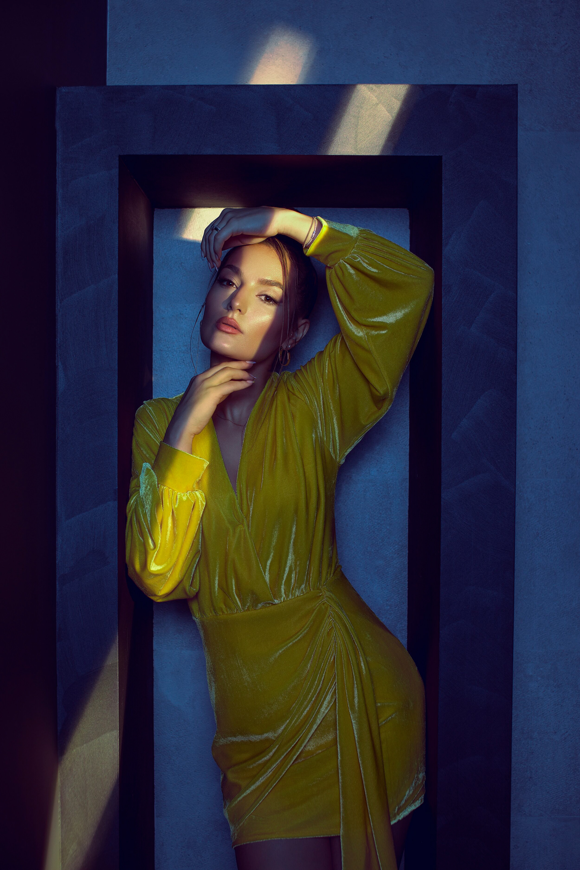 FasFashion shot by Tiberiu Arsene.hion shot by Tiberiu Arsene.