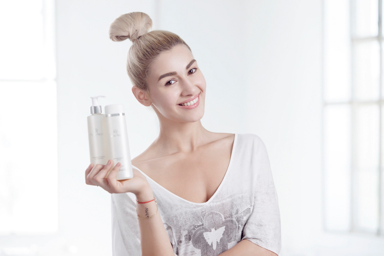 Commercial shot by Tiberiu Arsene with Alina Eremia for Oriflame.