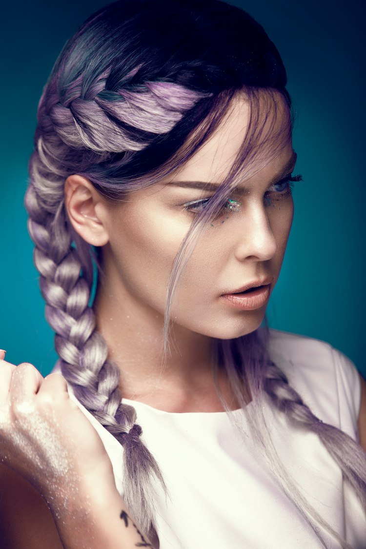Beauty shot by Tiberiu Arsene with Iuliana Nae for Les Professionnels.
